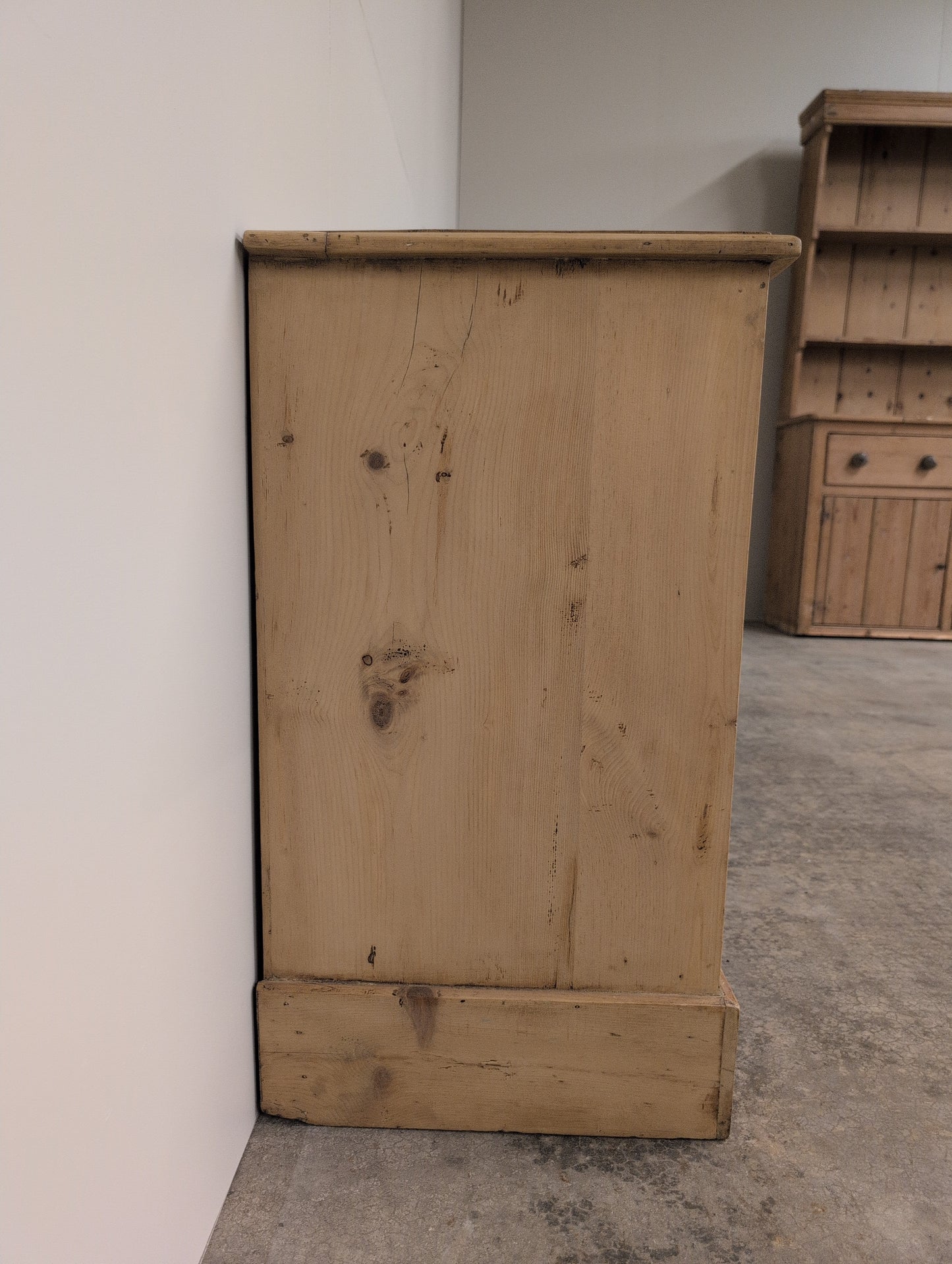 Georgian Style 2 Over 2 Chest