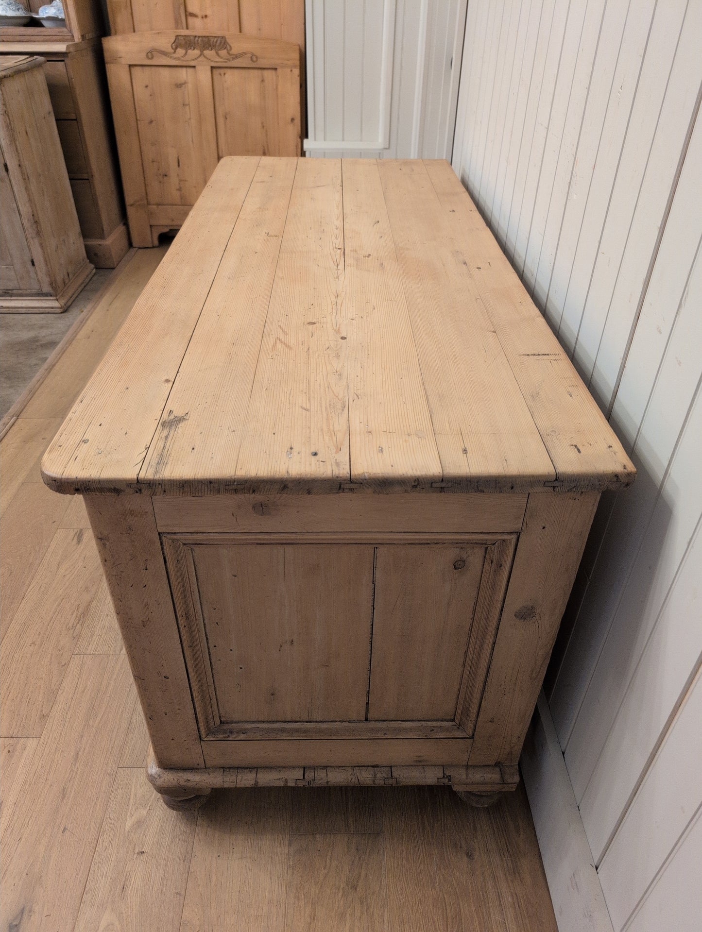 English Pine Bank of 9 Drawers