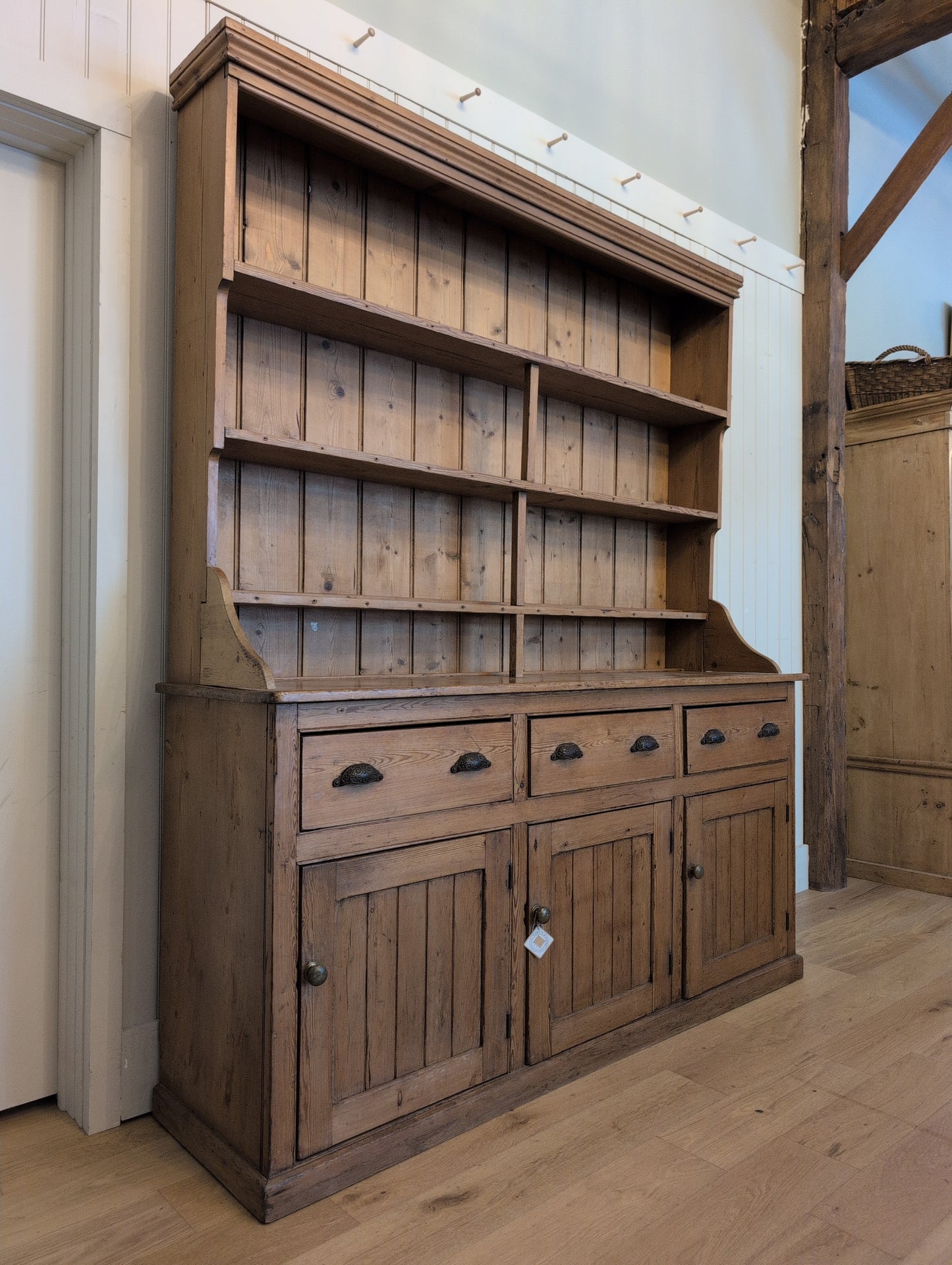 3 Over 3 Graduated Shelving Hutch