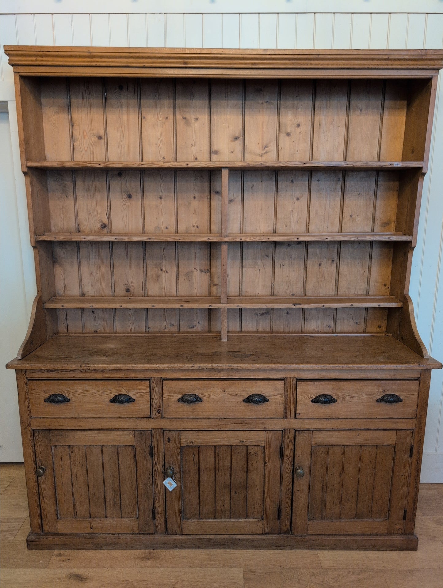 3 Over 3 Graduated Shelving Hutch