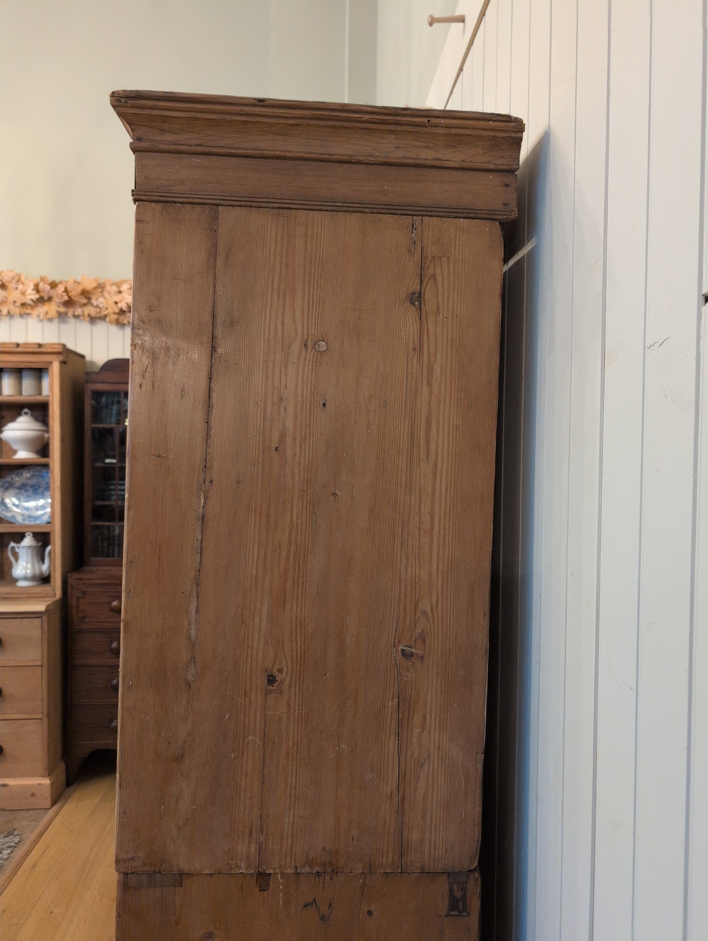 Georgian Pine Linen Press