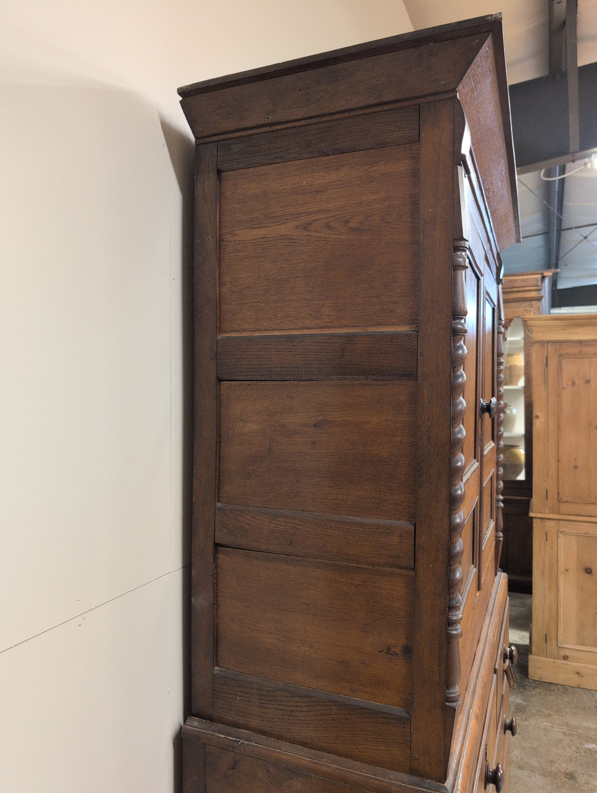English Oak 2 Over 2 Linen Press