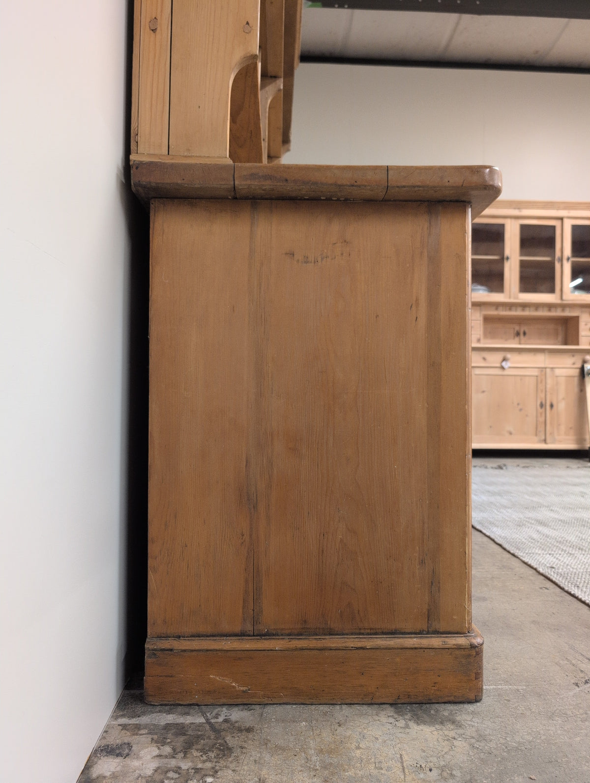 Traditional Country House Dresser
