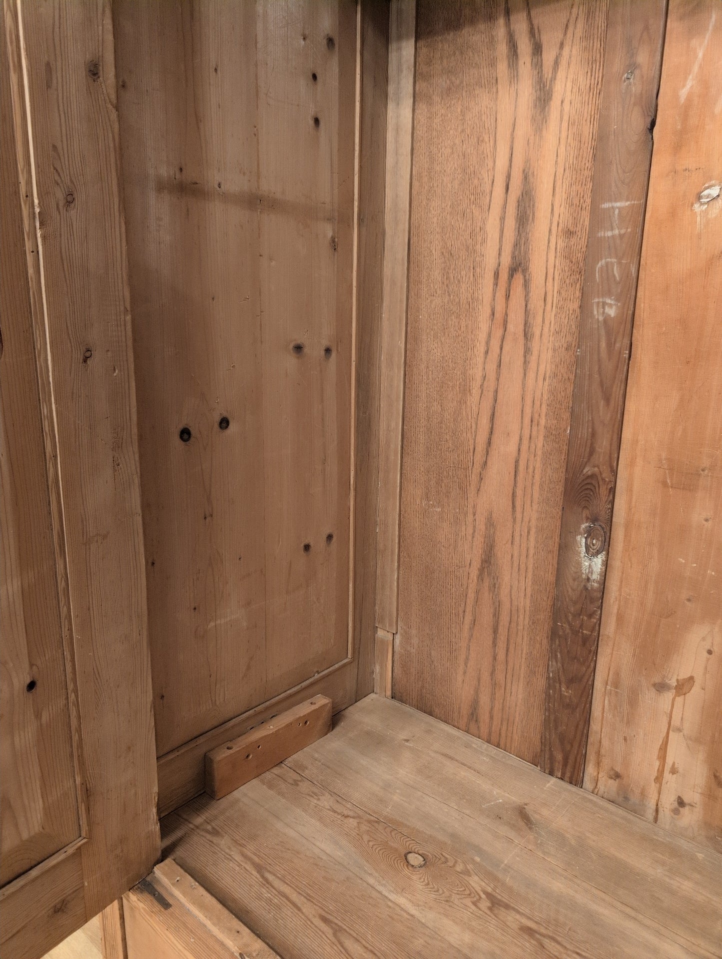 Traditional English Pine Wardrobe