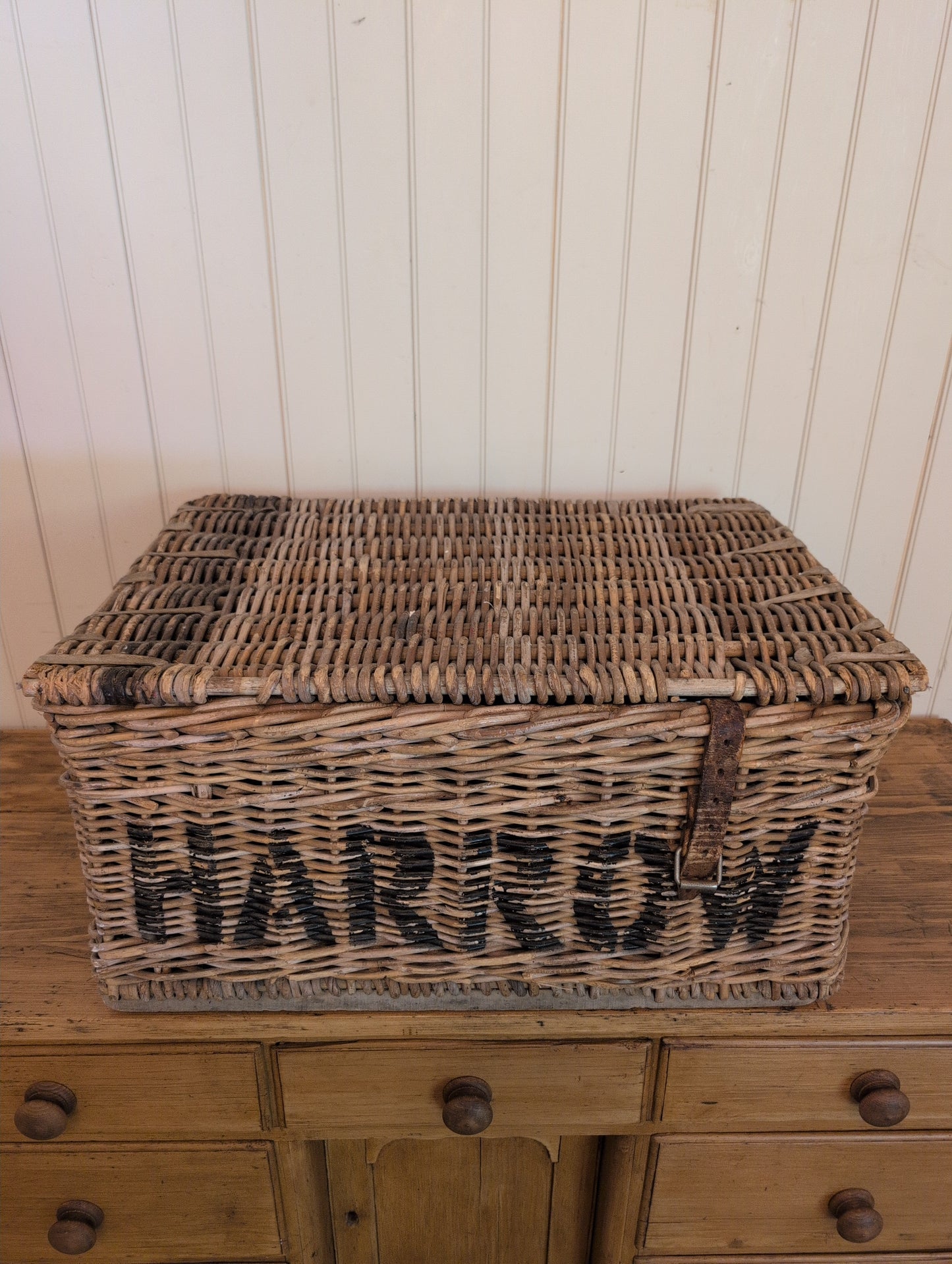 English Laundry Basket Harrow