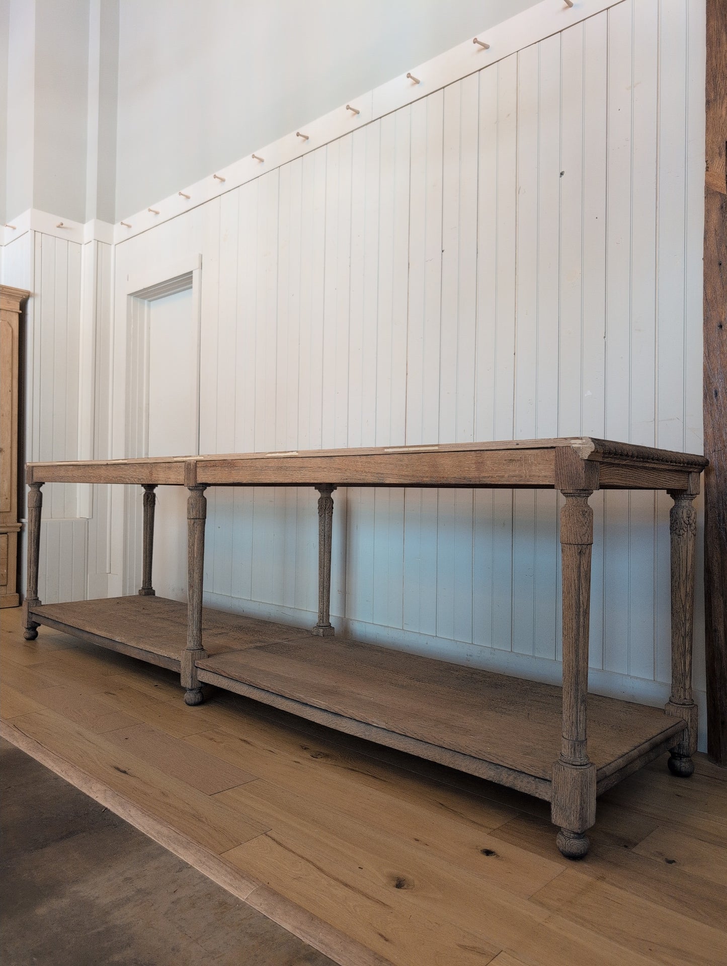 Scrubbed Oak Belgian Drapers Table 1