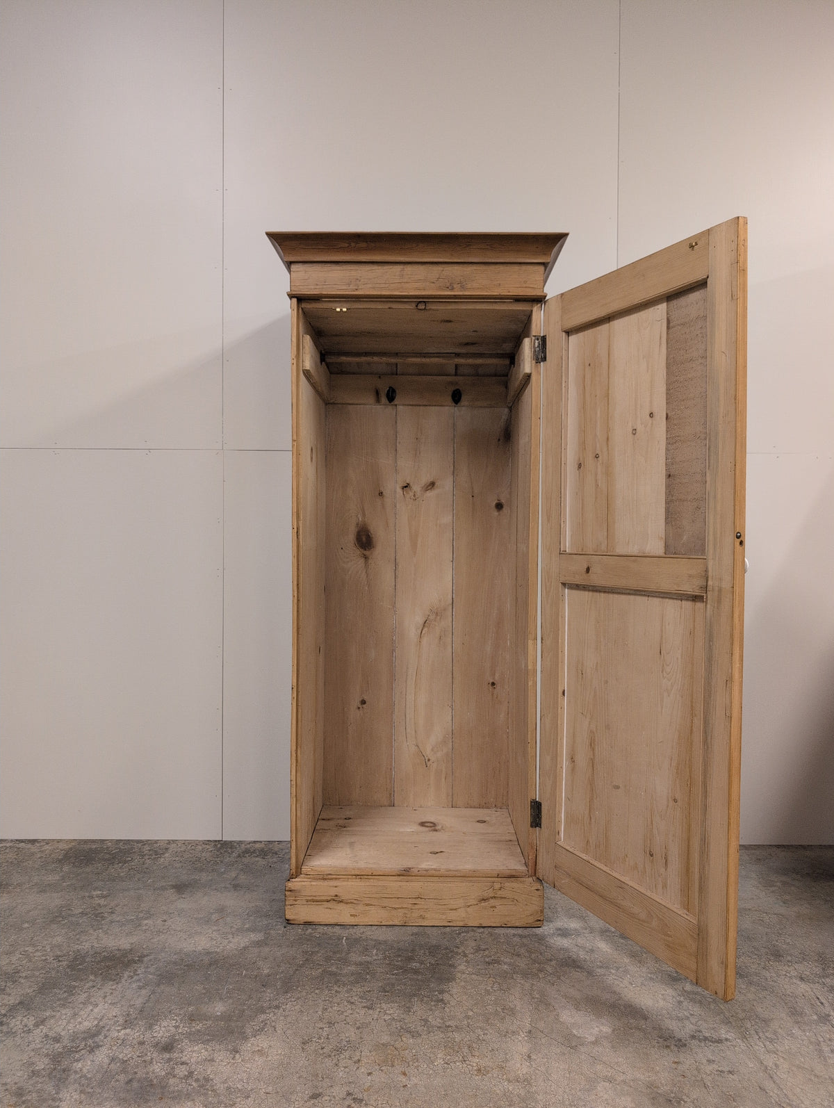 Single Door Hall Cupboard