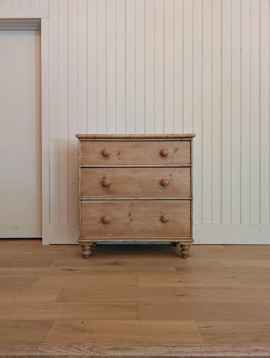 Grand 3 Drawer Pine Chest