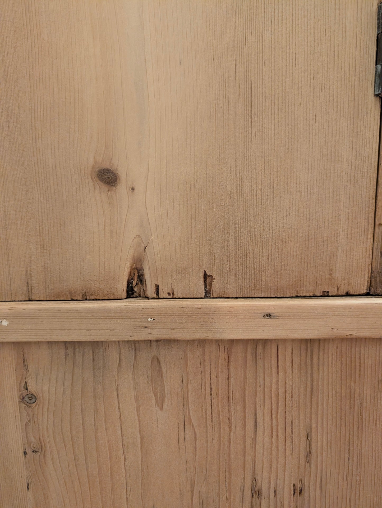 English Pine Linen Press