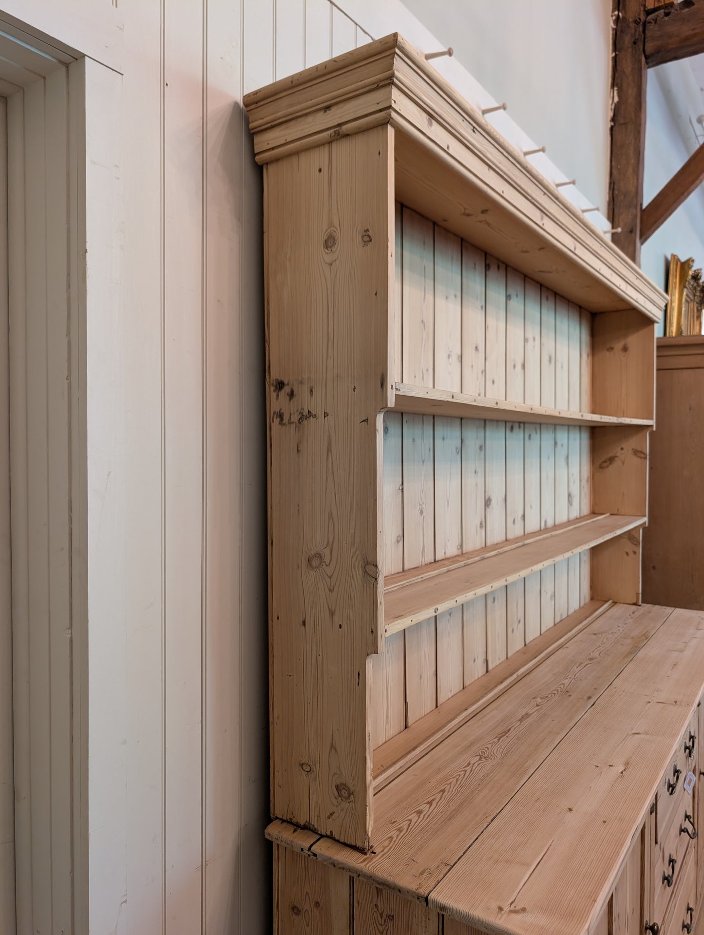 7ft+ Graduated Shelving Pine Hutch