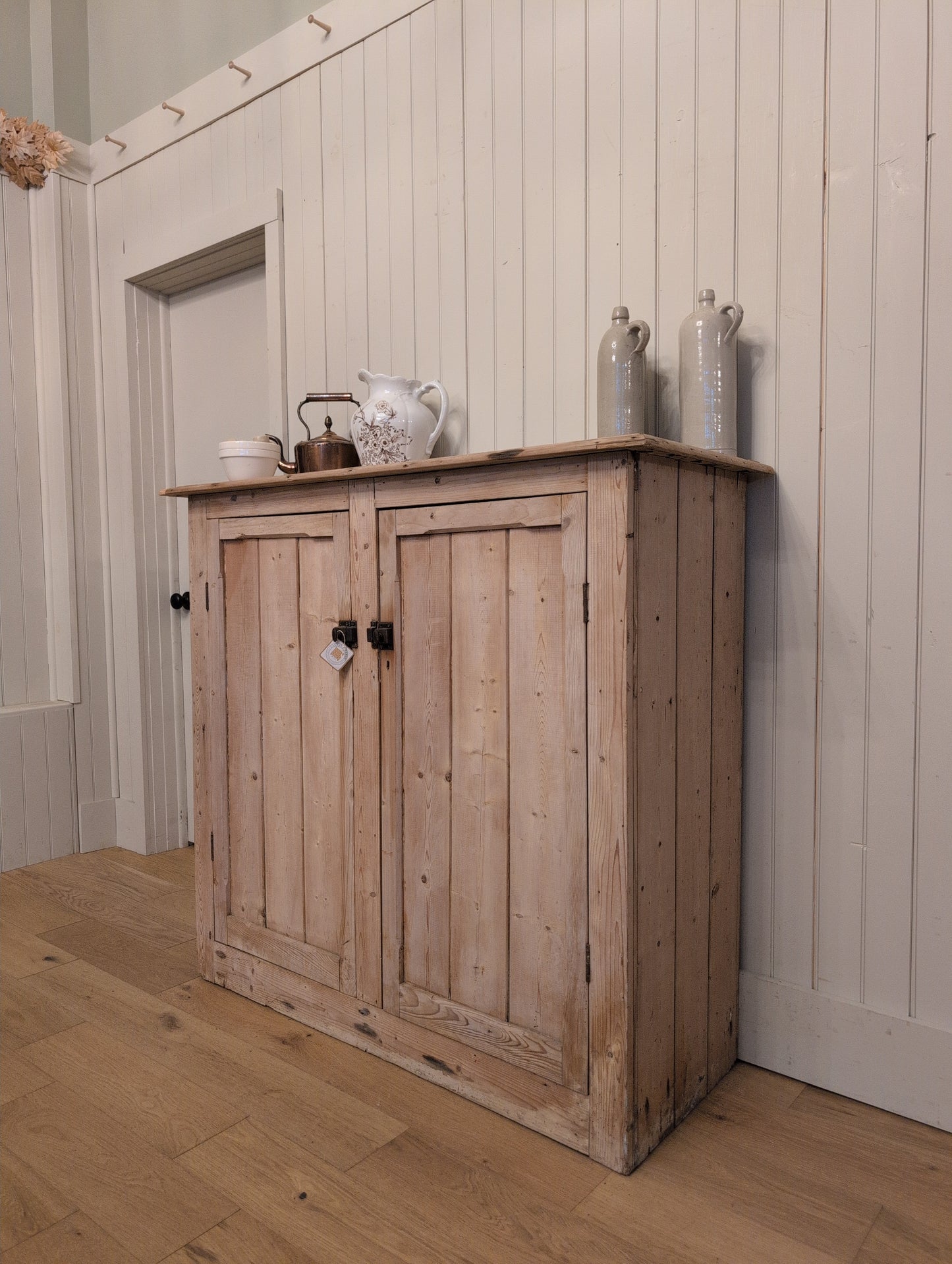 2 Door Larder Cupboard