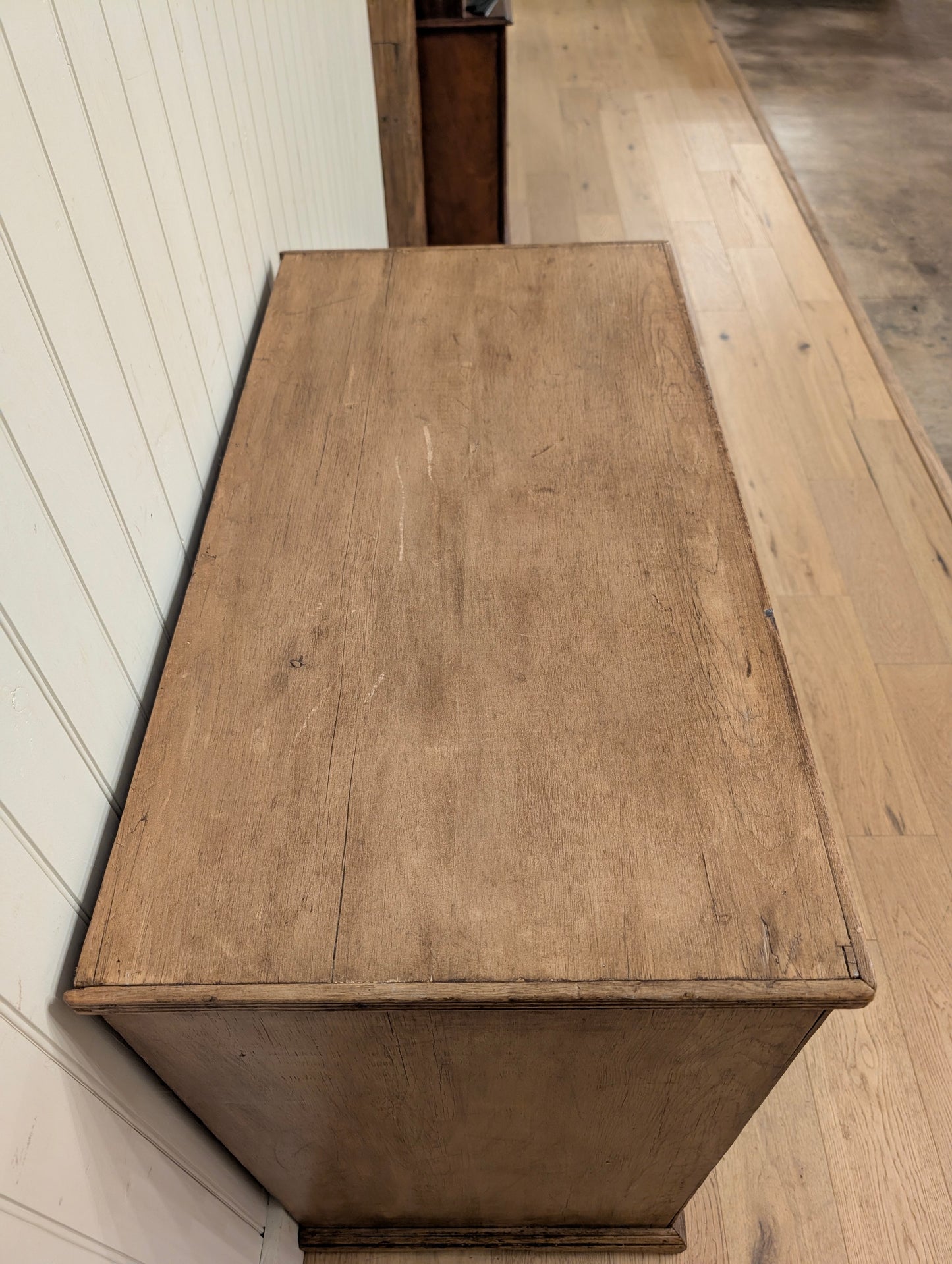 Opulent 4 Drawer Chest