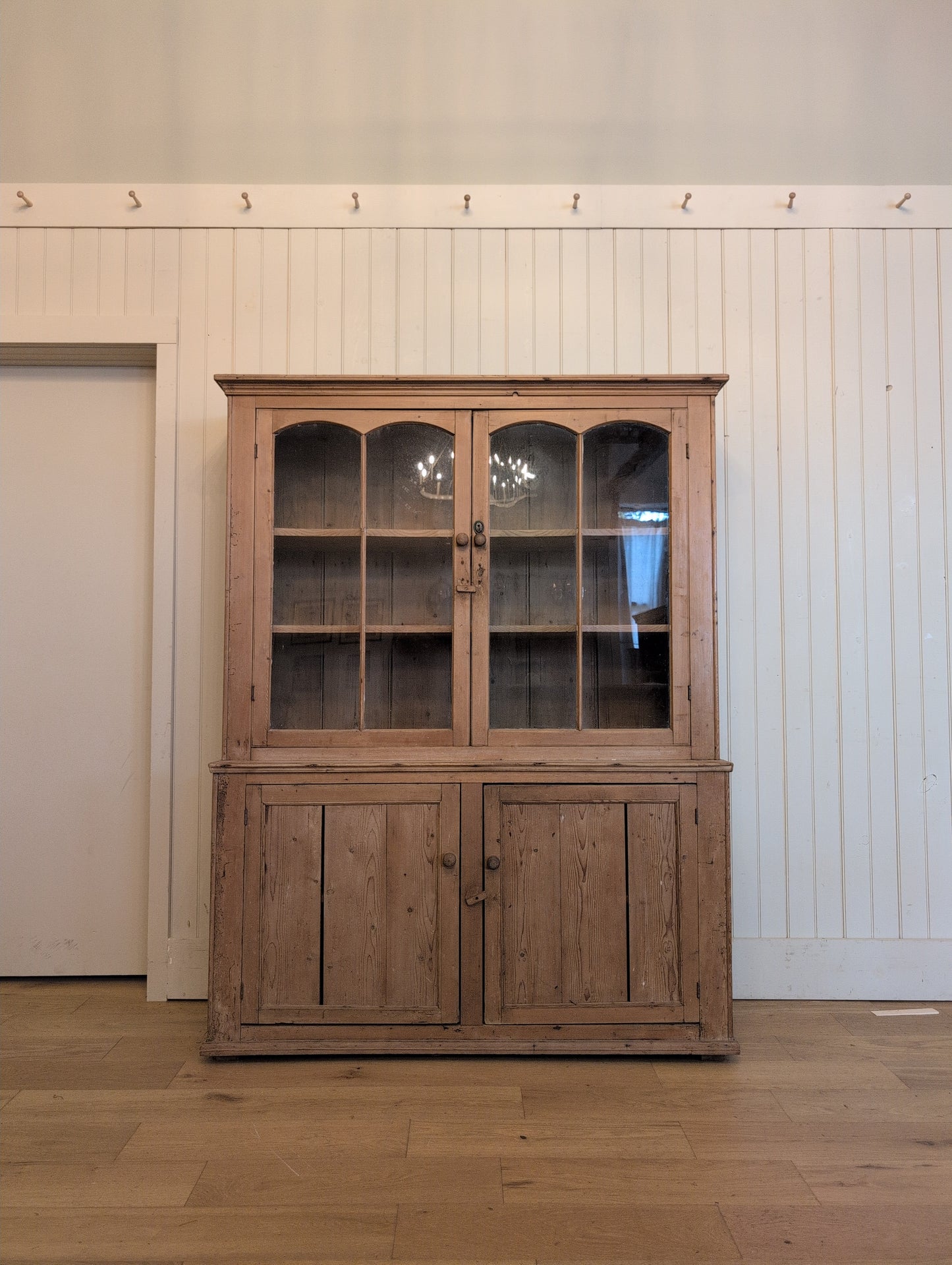 Glazed Double Arch Dresser