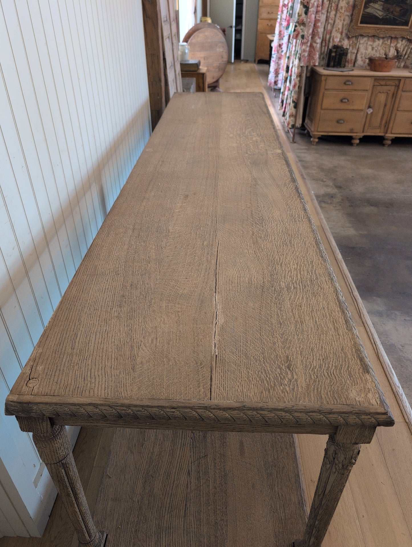 Scrubbed Oak Belgian Drapers Table 1