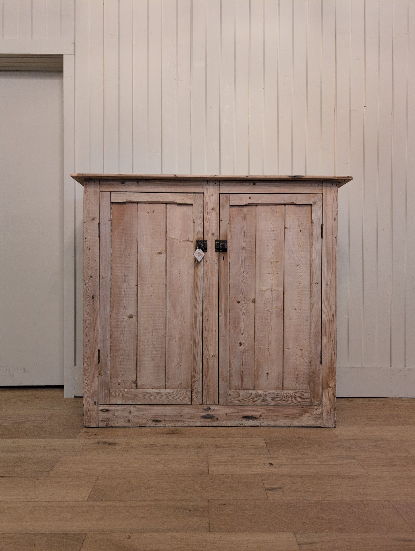 2 Door Larder Cupboard