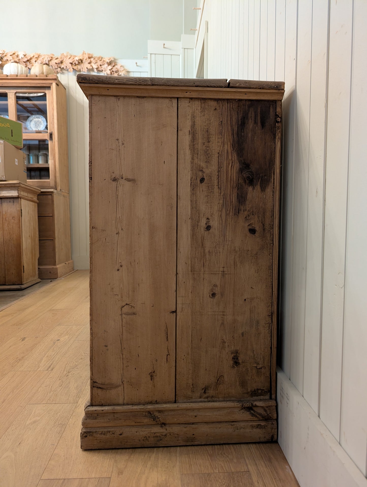Bank of 6 Drawers