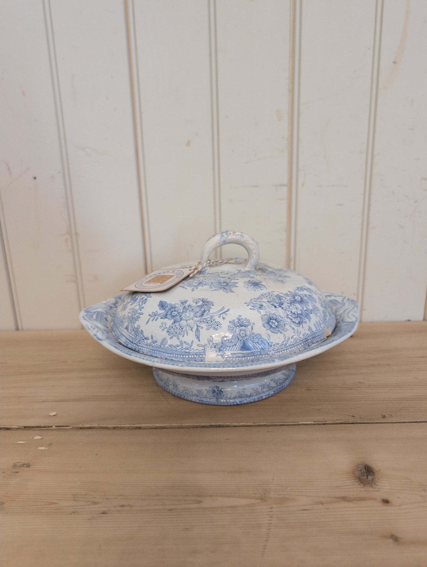 Asiatic Pheasant Round Tureen with Lid