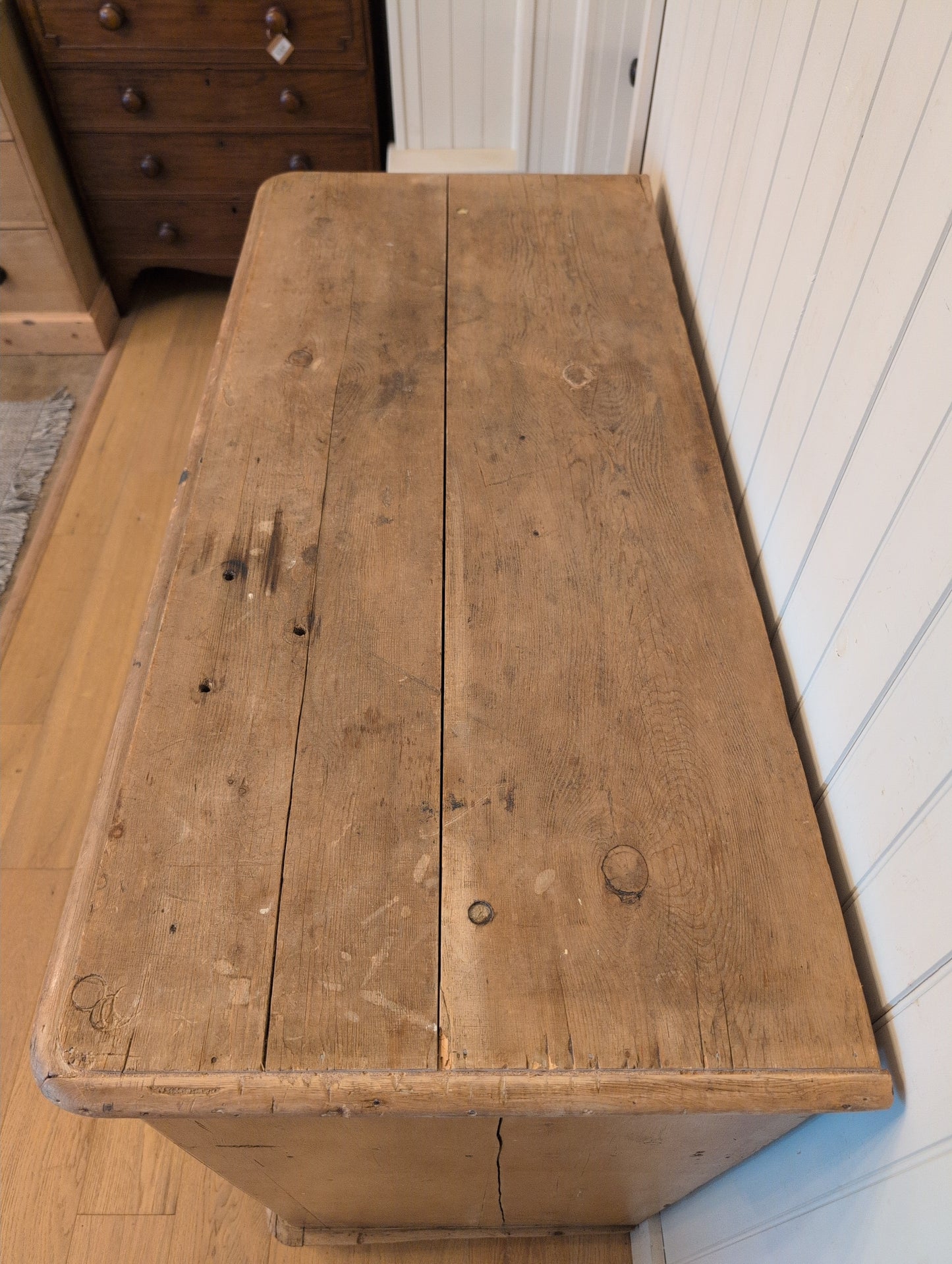 English Pine 2 Over 4 Chest