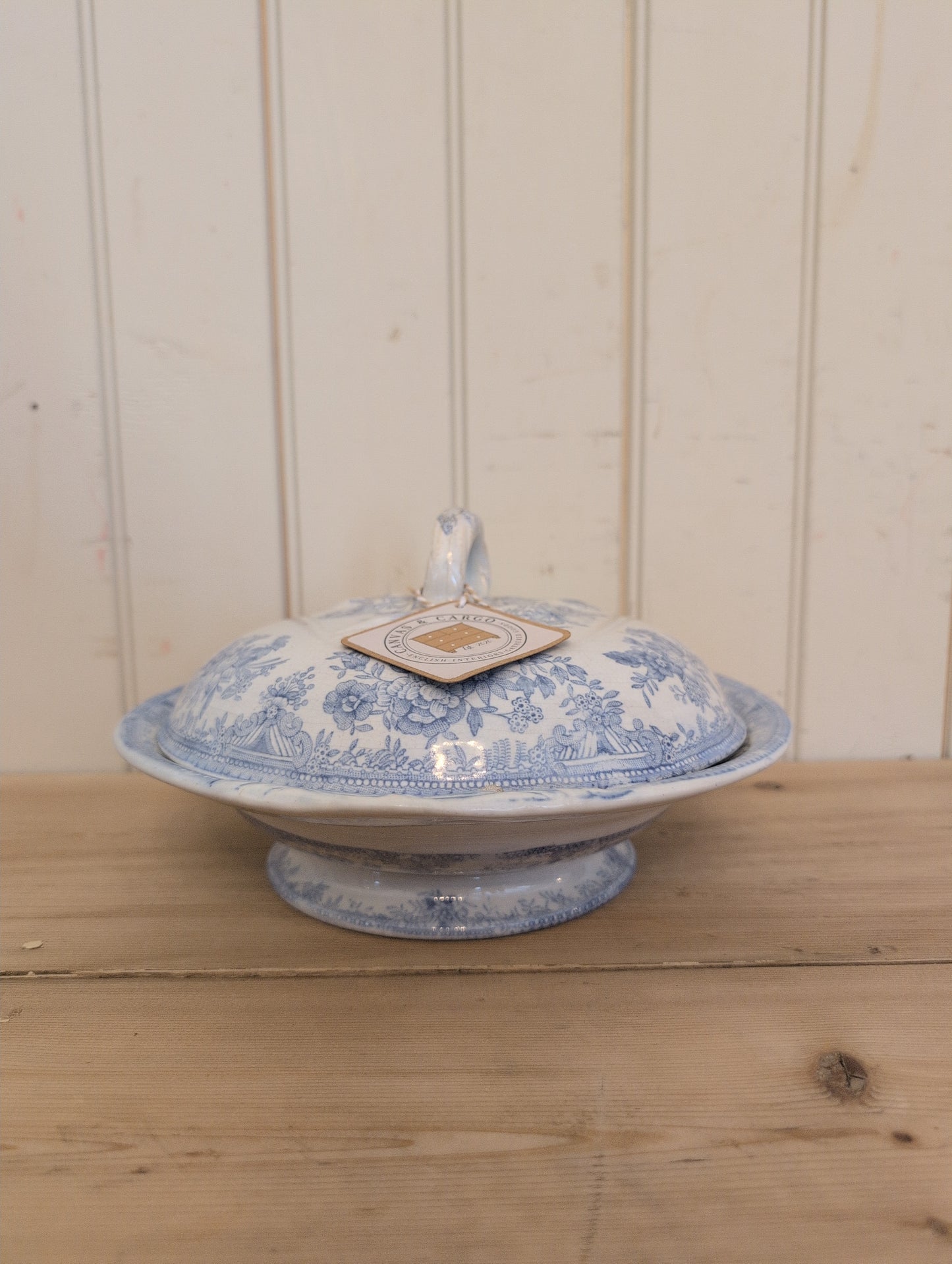 Asiatic Pheasant Round Tureen with Lid