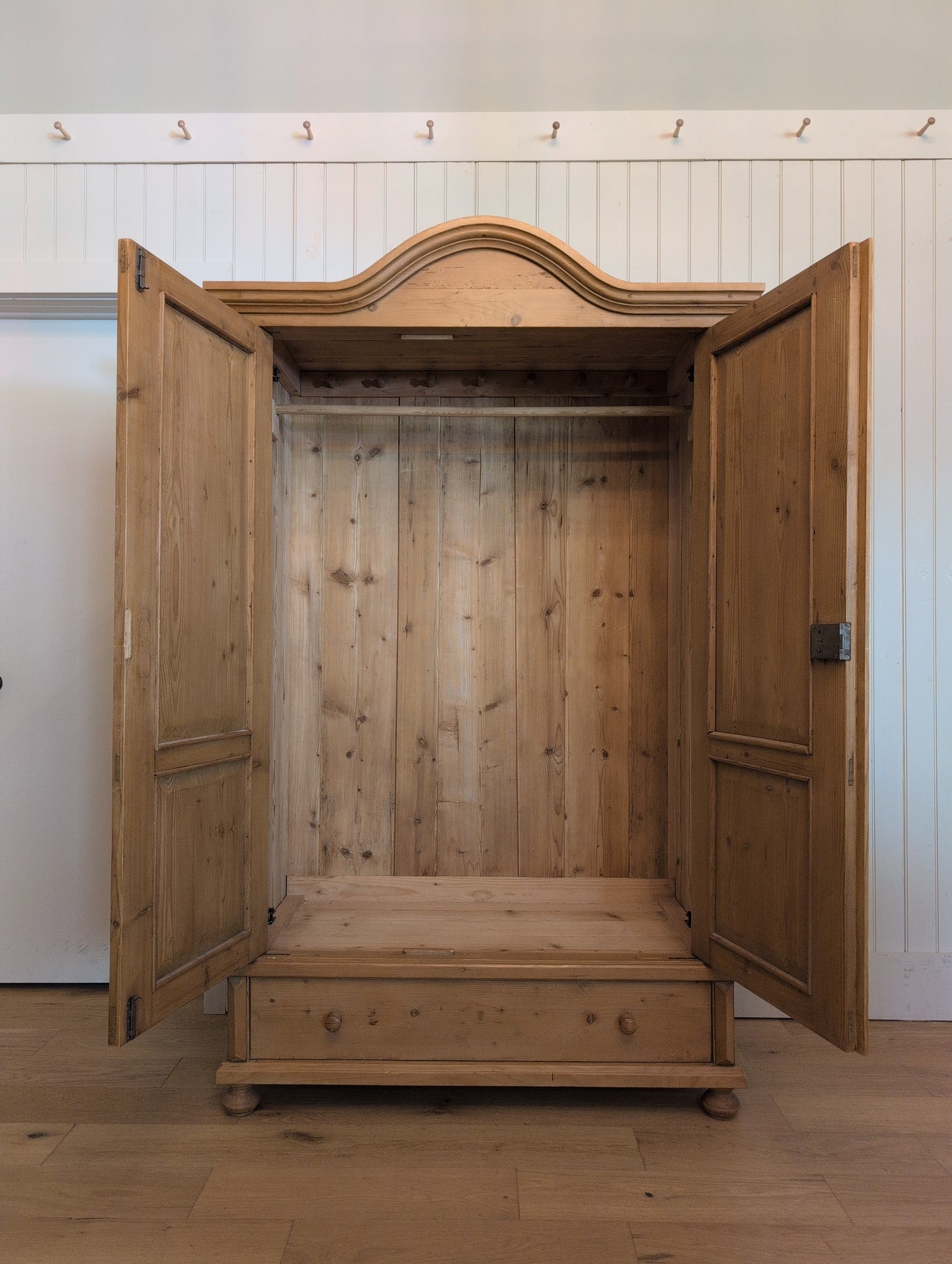 Double Door Arch Top Wardrobe