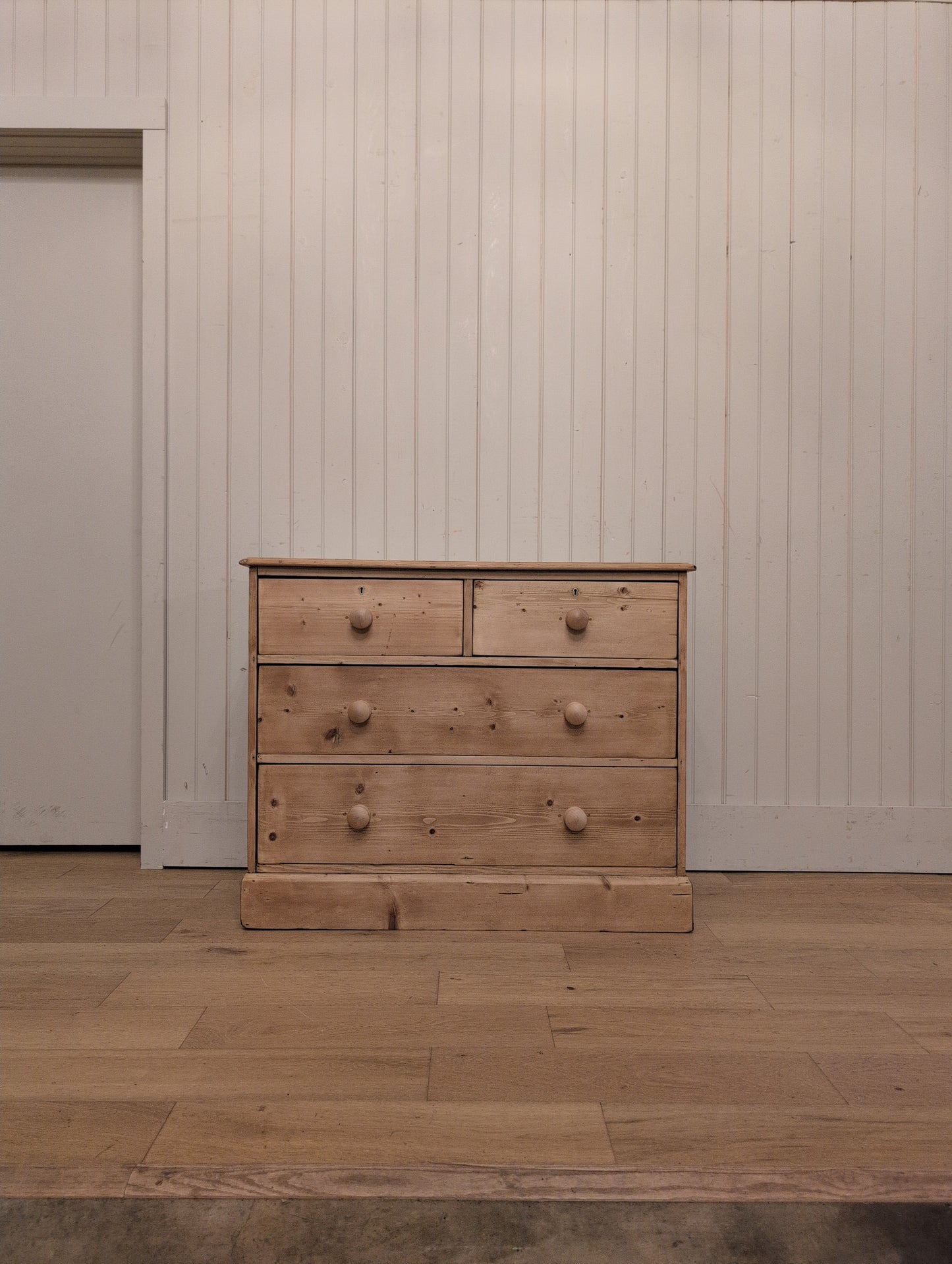 Victorian Pine 2/2 Chest - Plinth