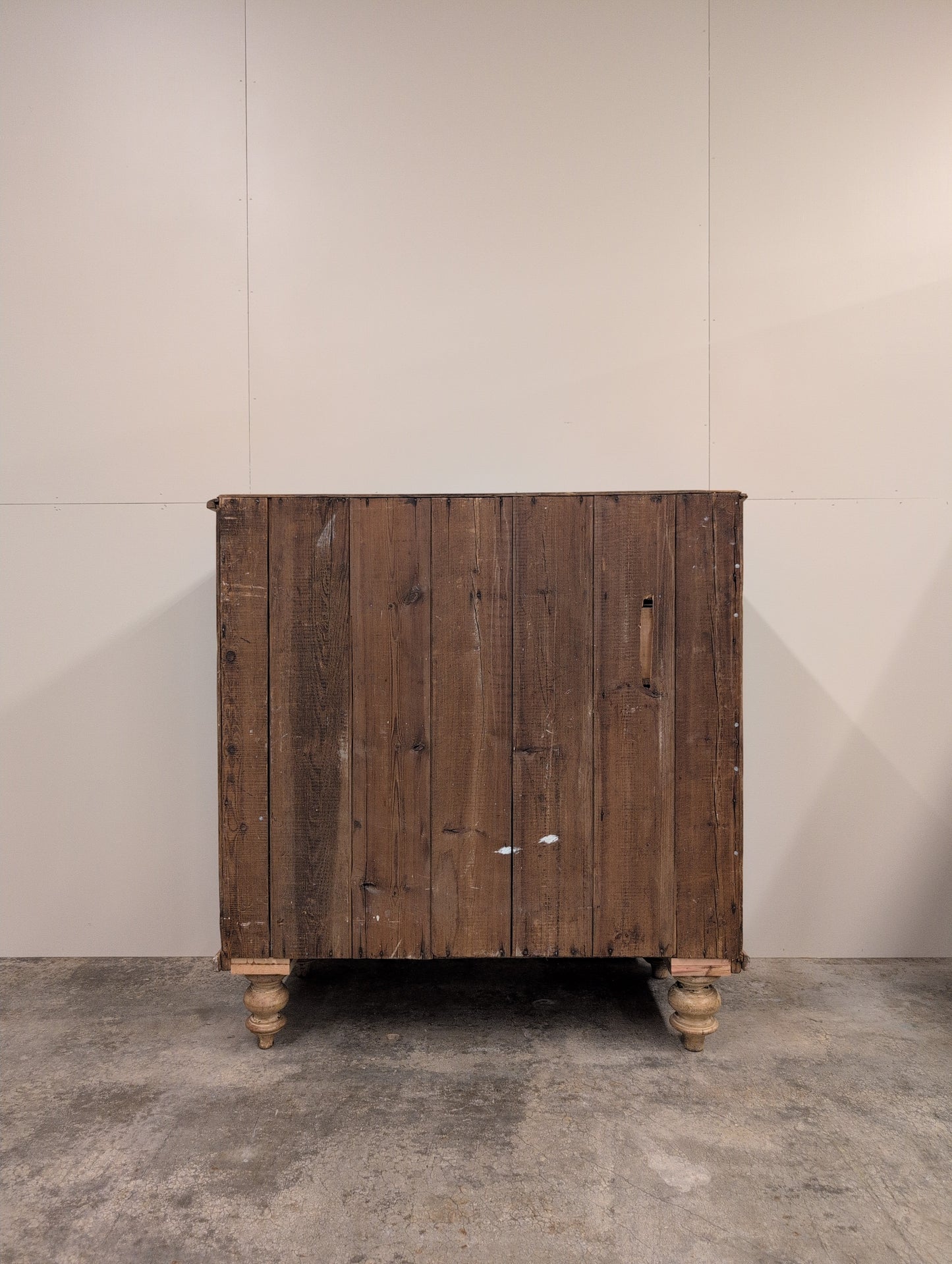 Substantial English Pine 2 Over 3