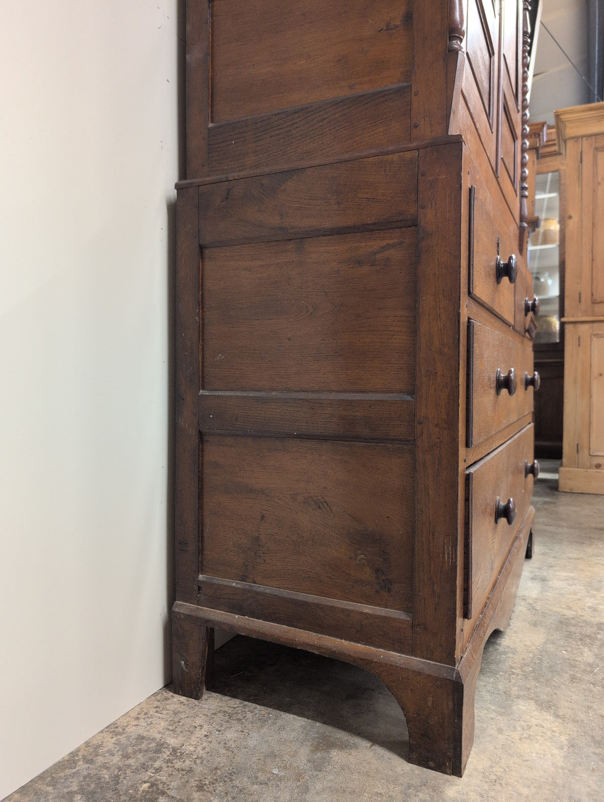 English Oak 2 Over 2 Linen Press