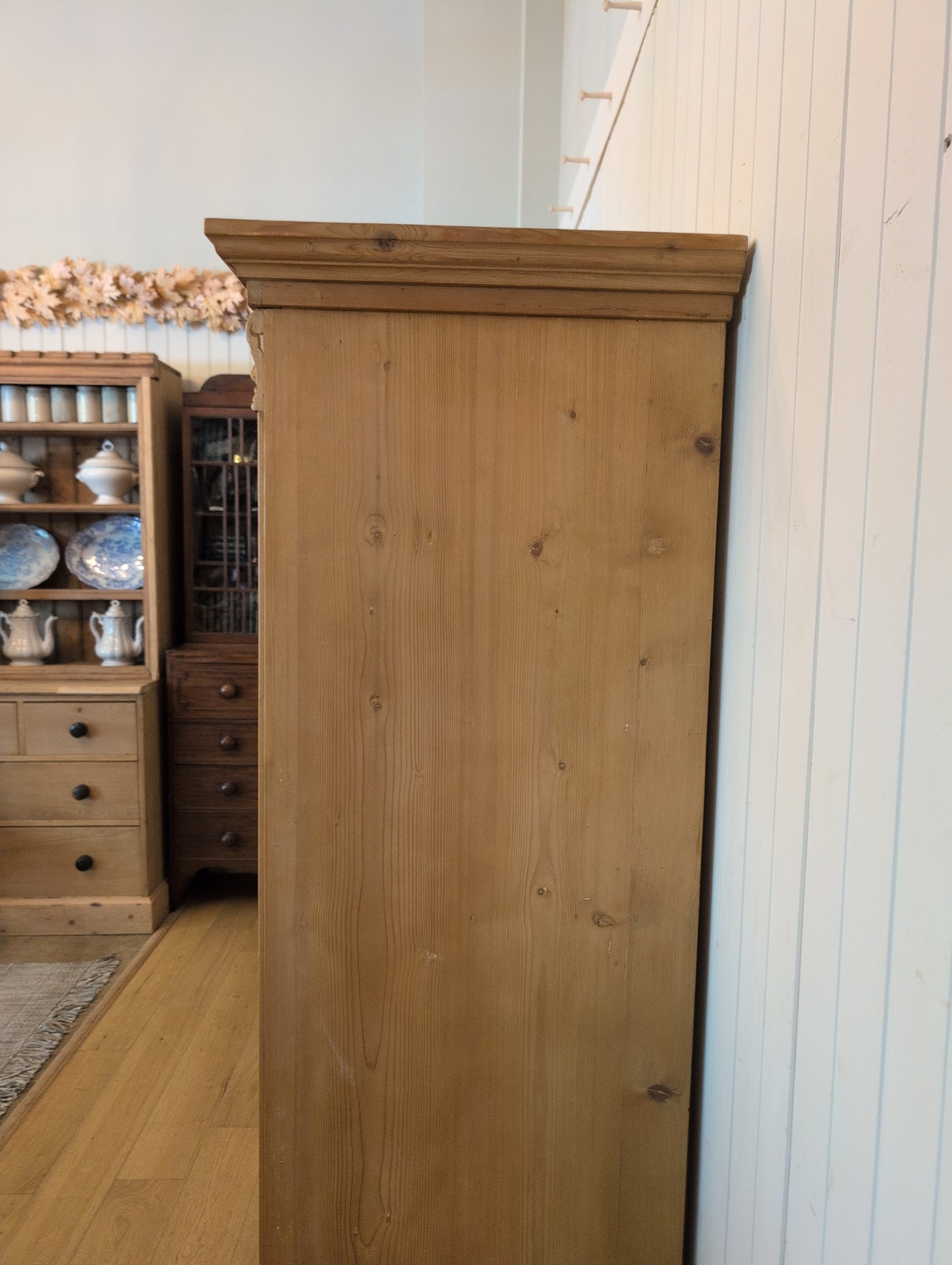 Double Door Arch Top Wardrobe