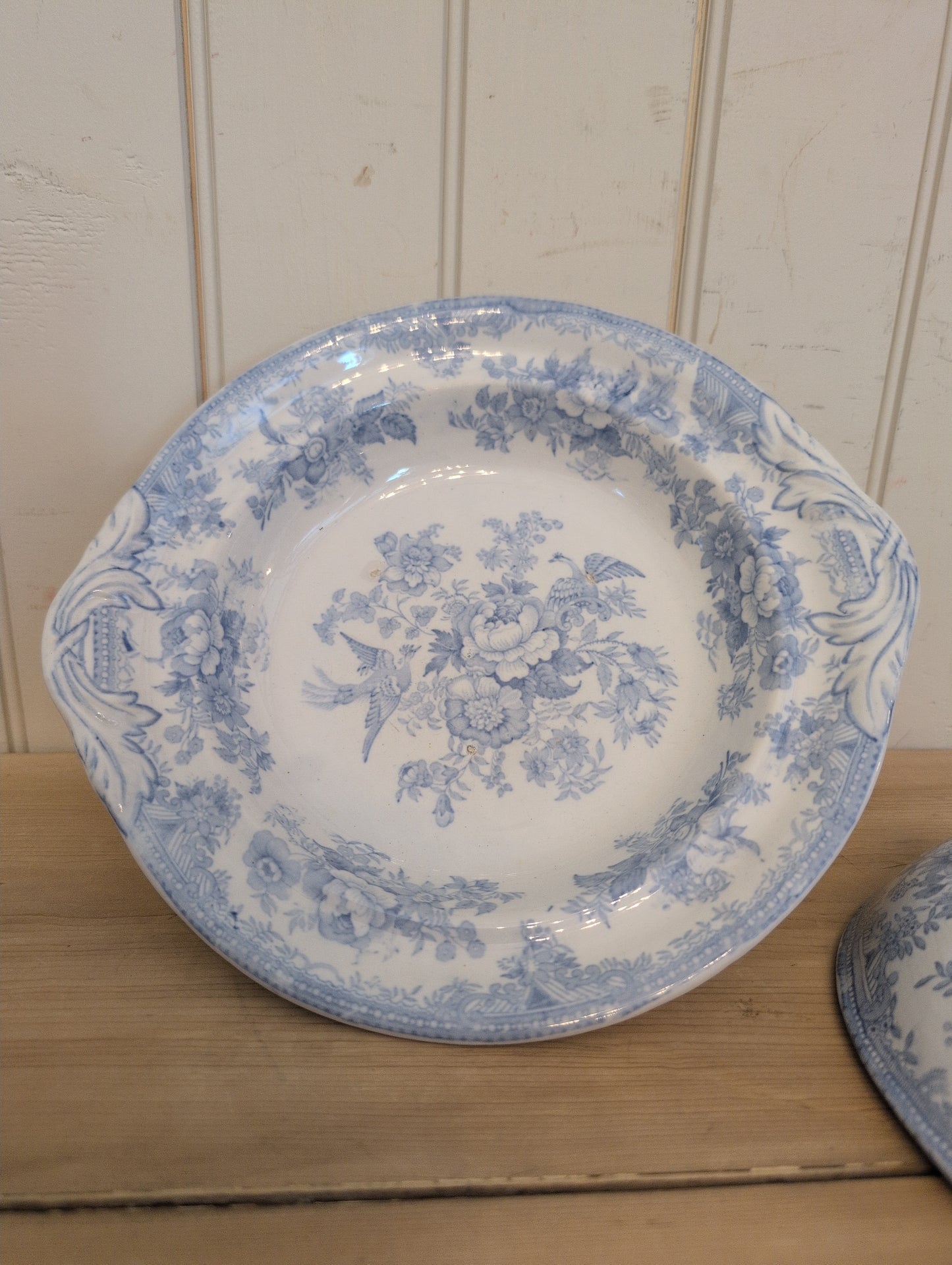 Asiatic Pheasant Round Tureen with Lid