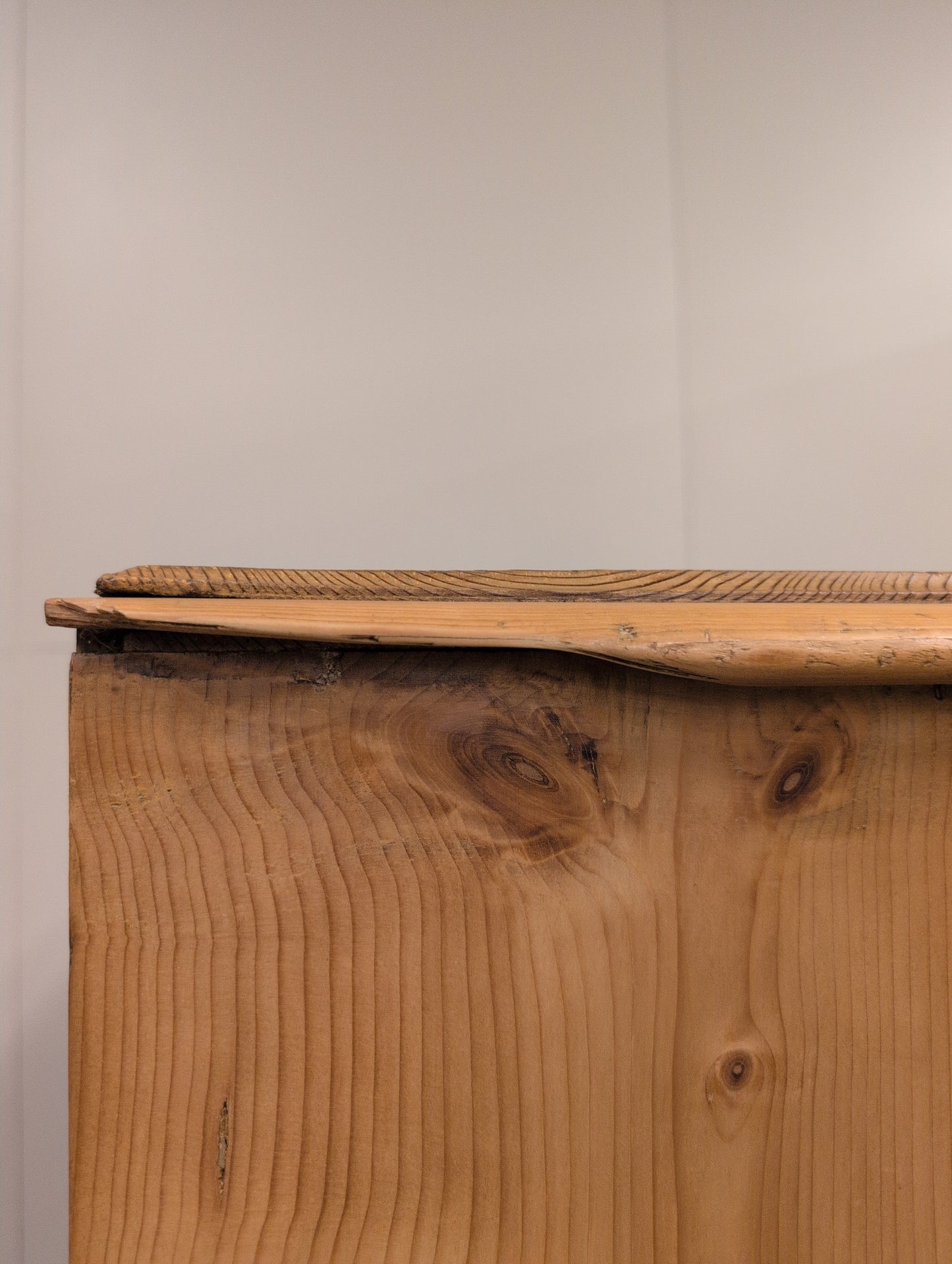 Substantial English Pine 2 Over 3