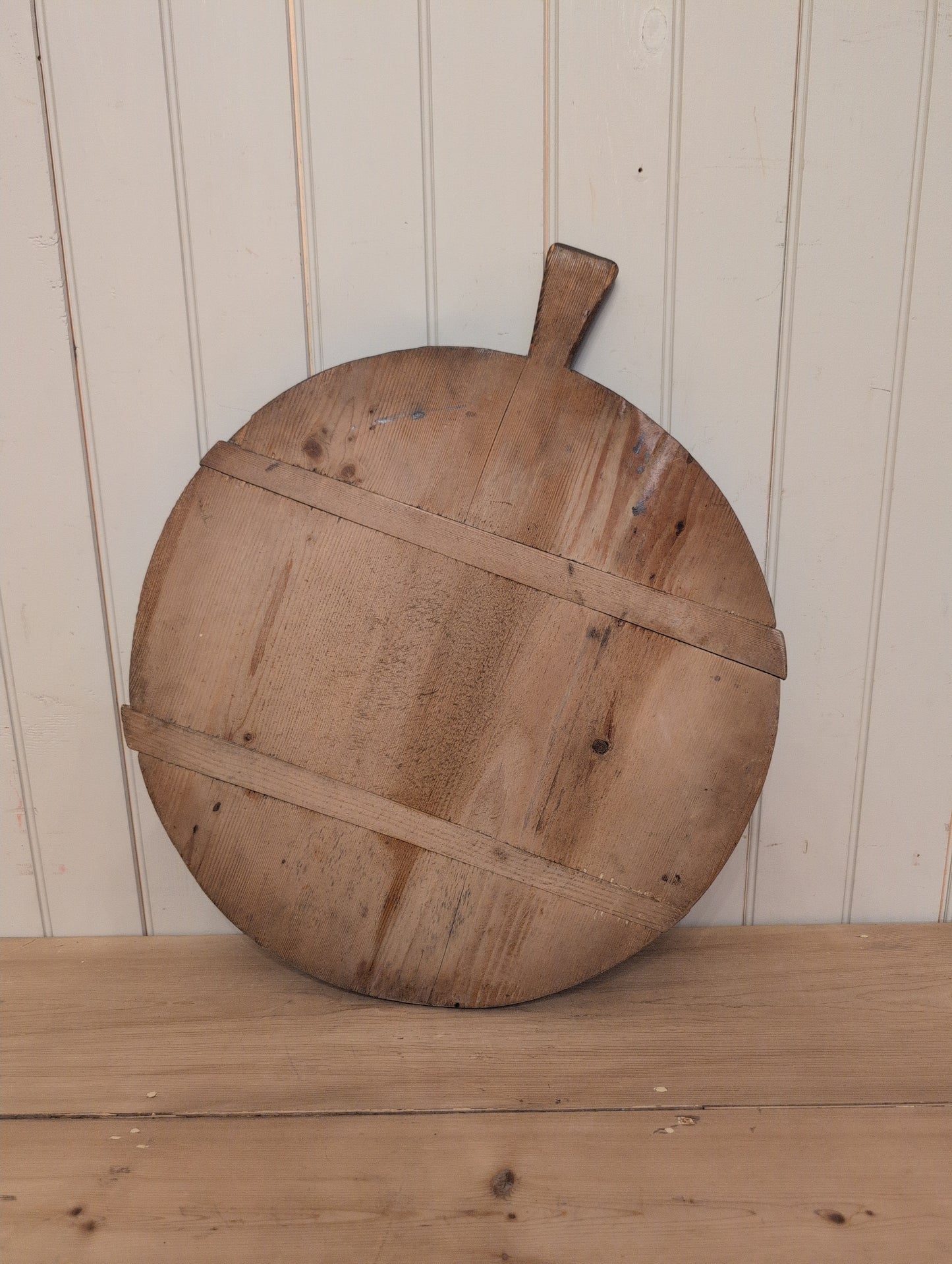 Round European Breadboard M