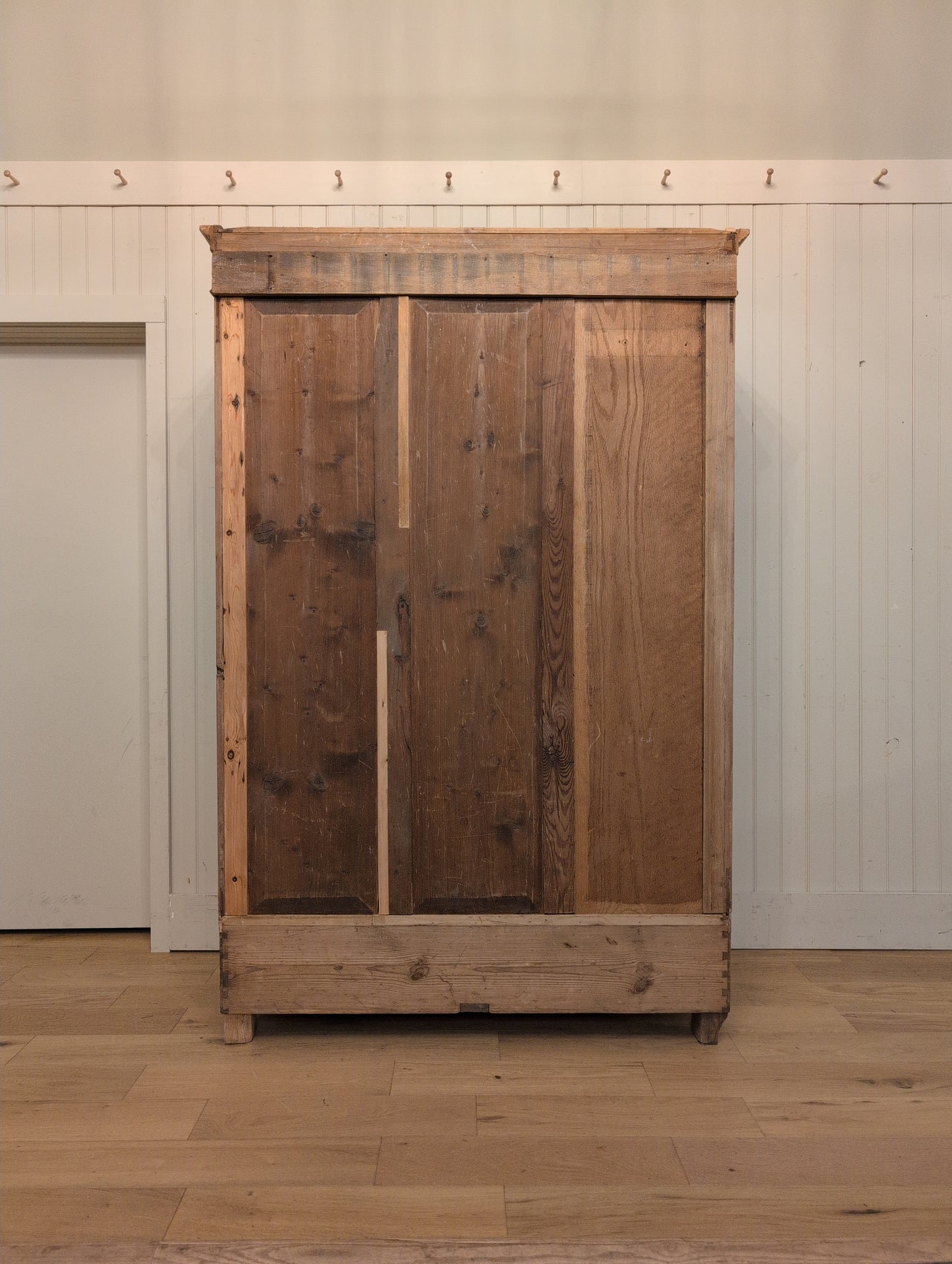 Traditional English Pine Wardrobe