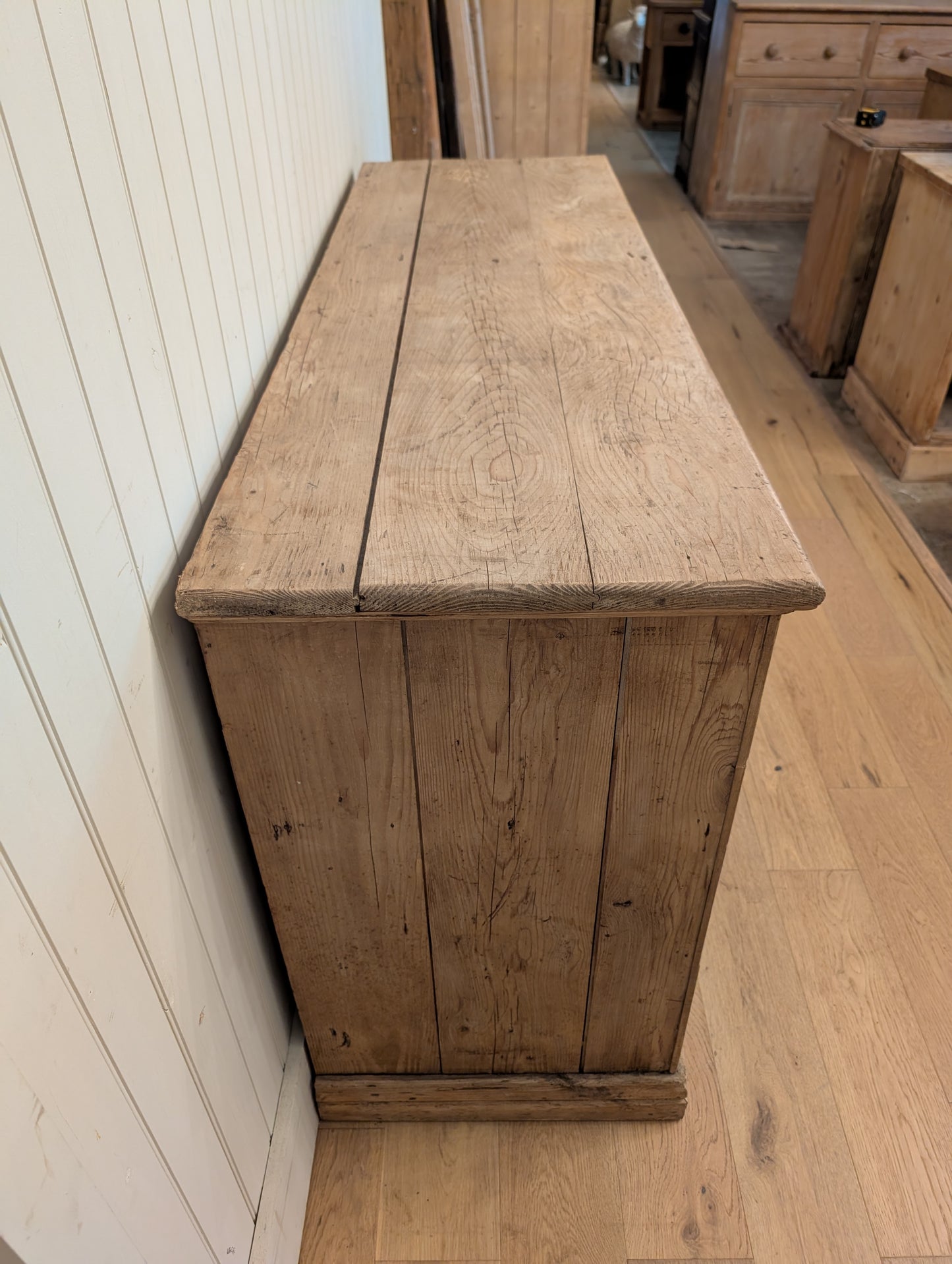 Bank of 6 Drawers