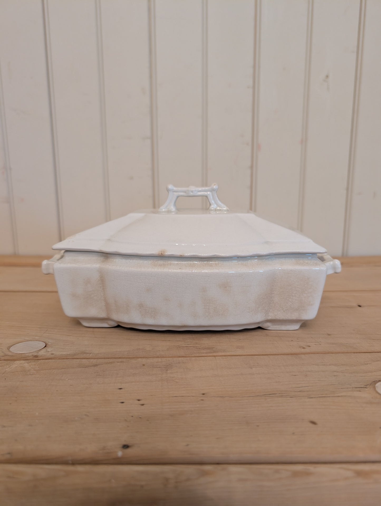 Johnson Brother Lidded Casserole Dish Large Stained
