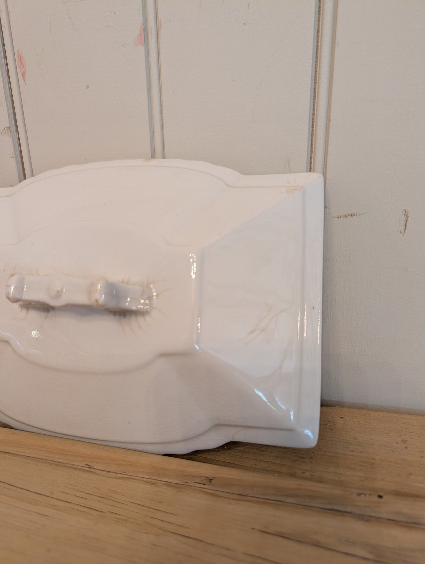 Johnson Brother Lidded Casserole Dish Large Stained