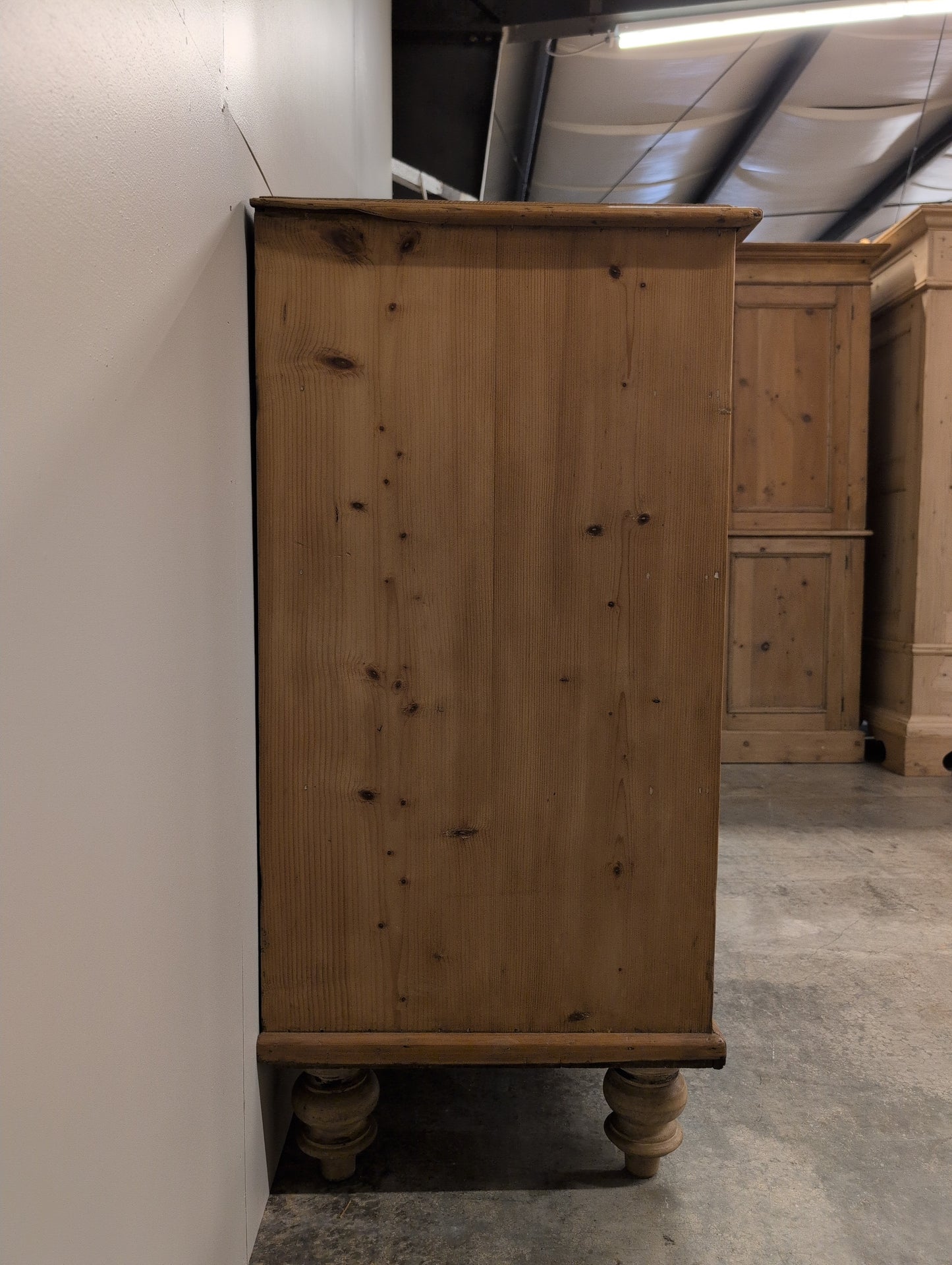 Substantial English Pine 2 Over 3