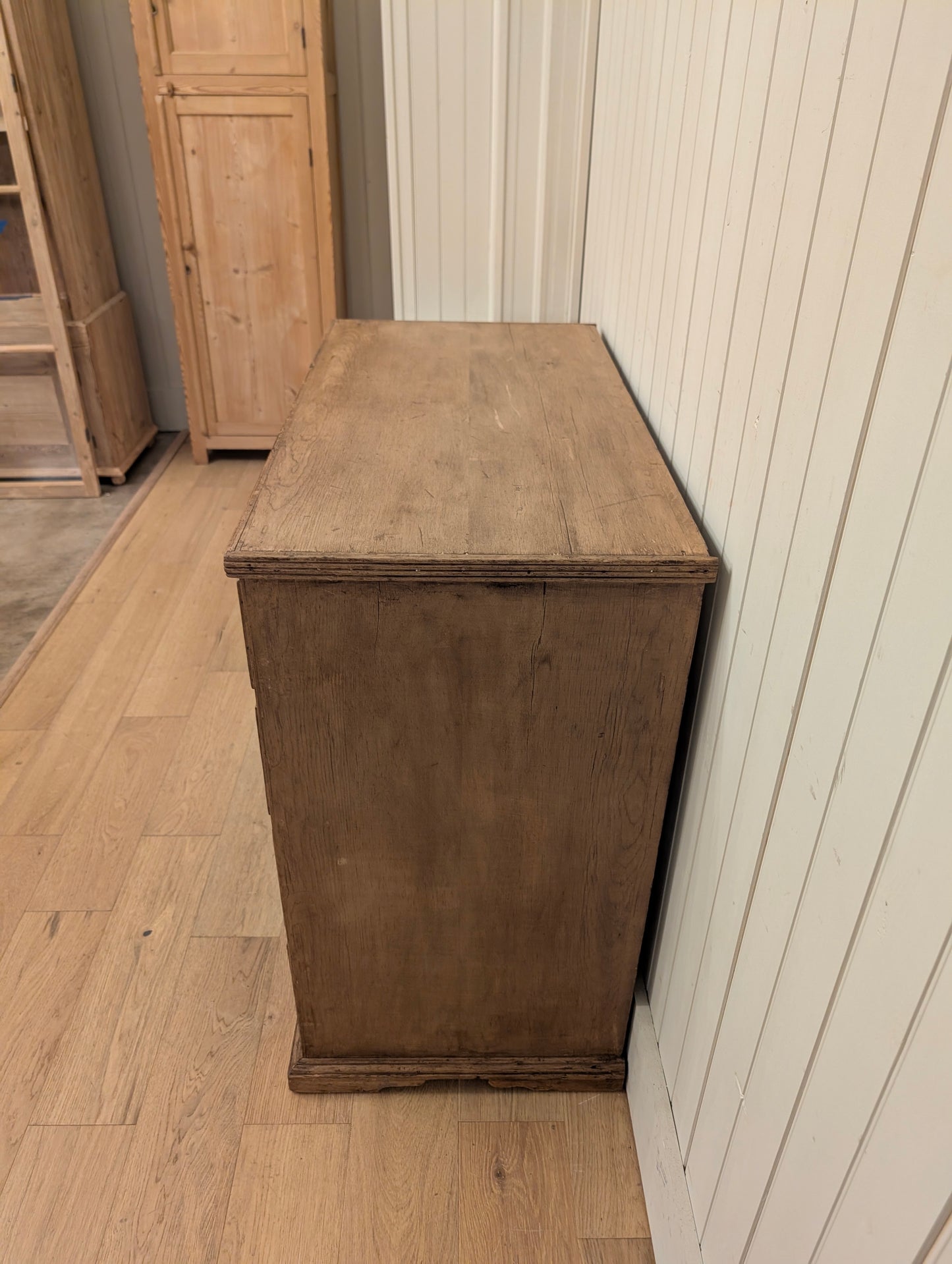 Opulent 4 Drawer Chest