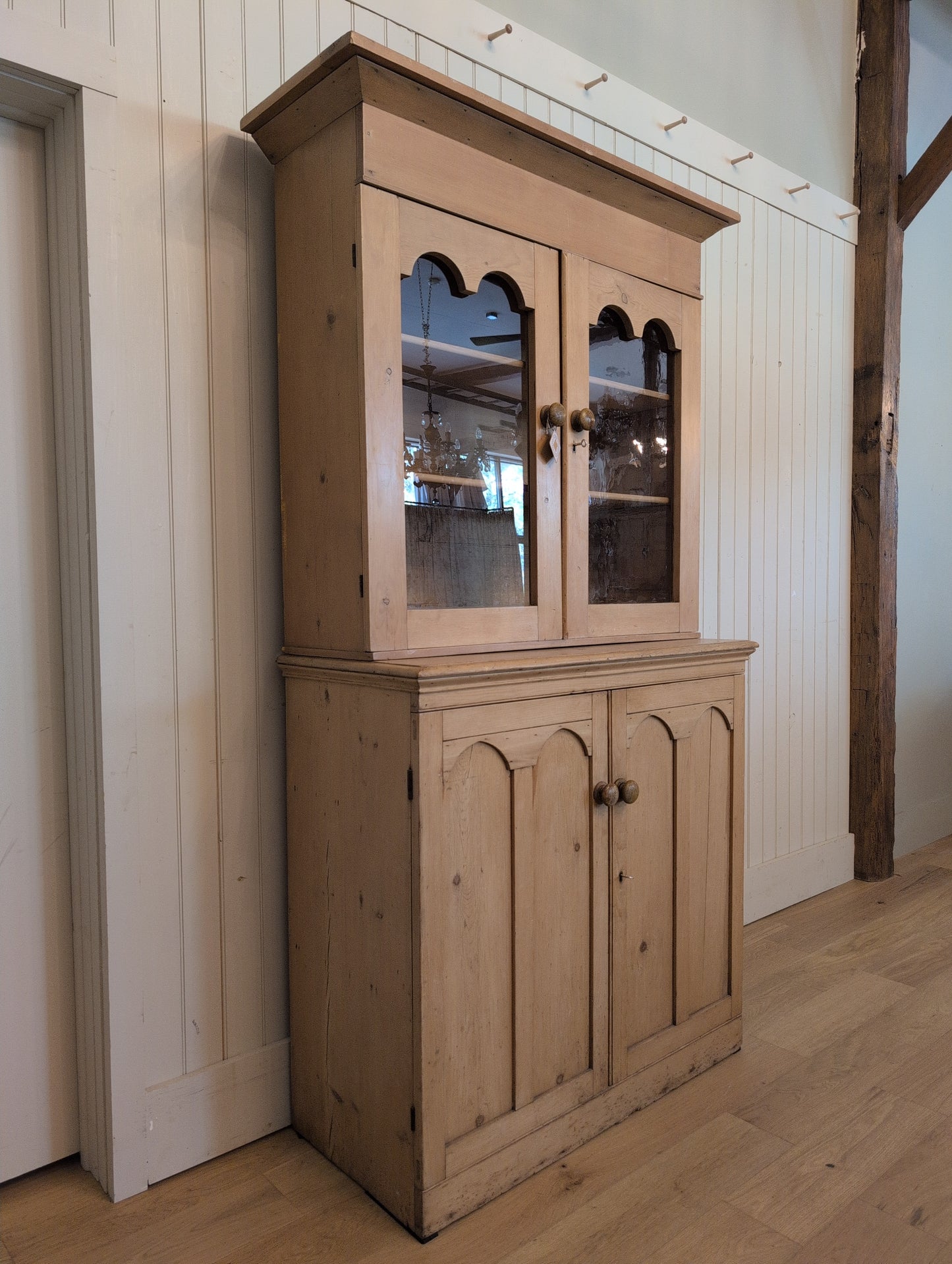 Glazed Arch Door Pine Hutch