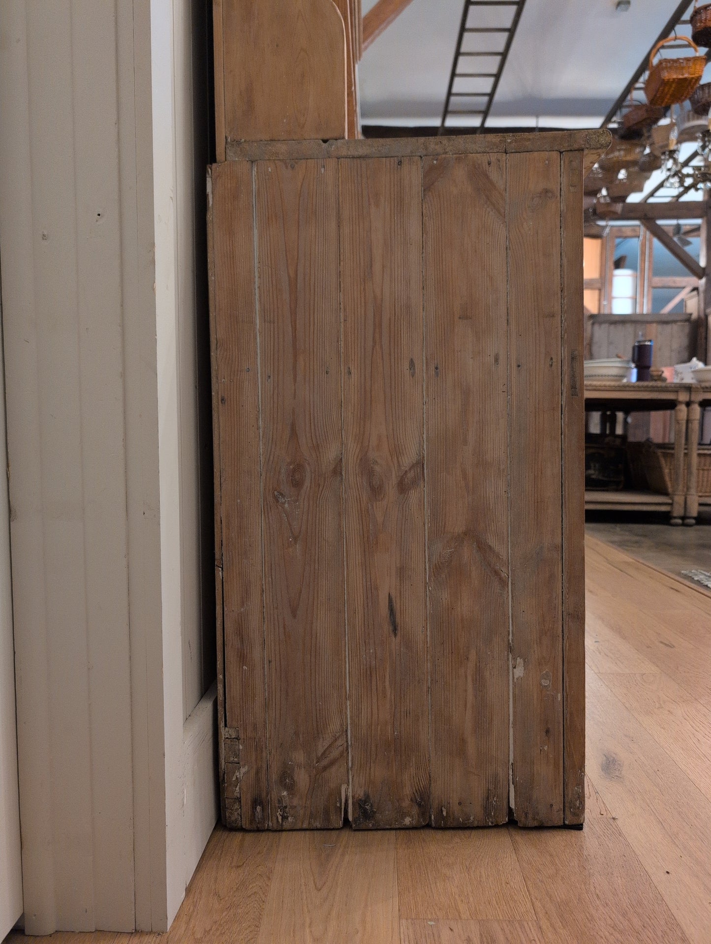 Stout English Pine Hutch