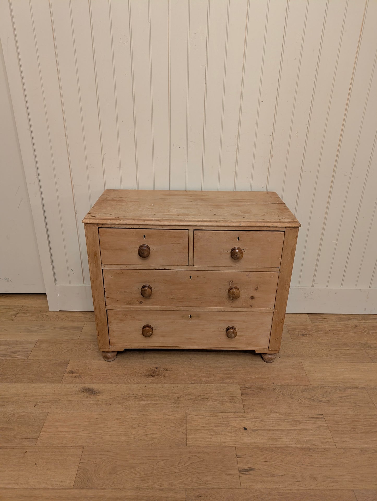 Stout Pine 2 Over 2 Chest
