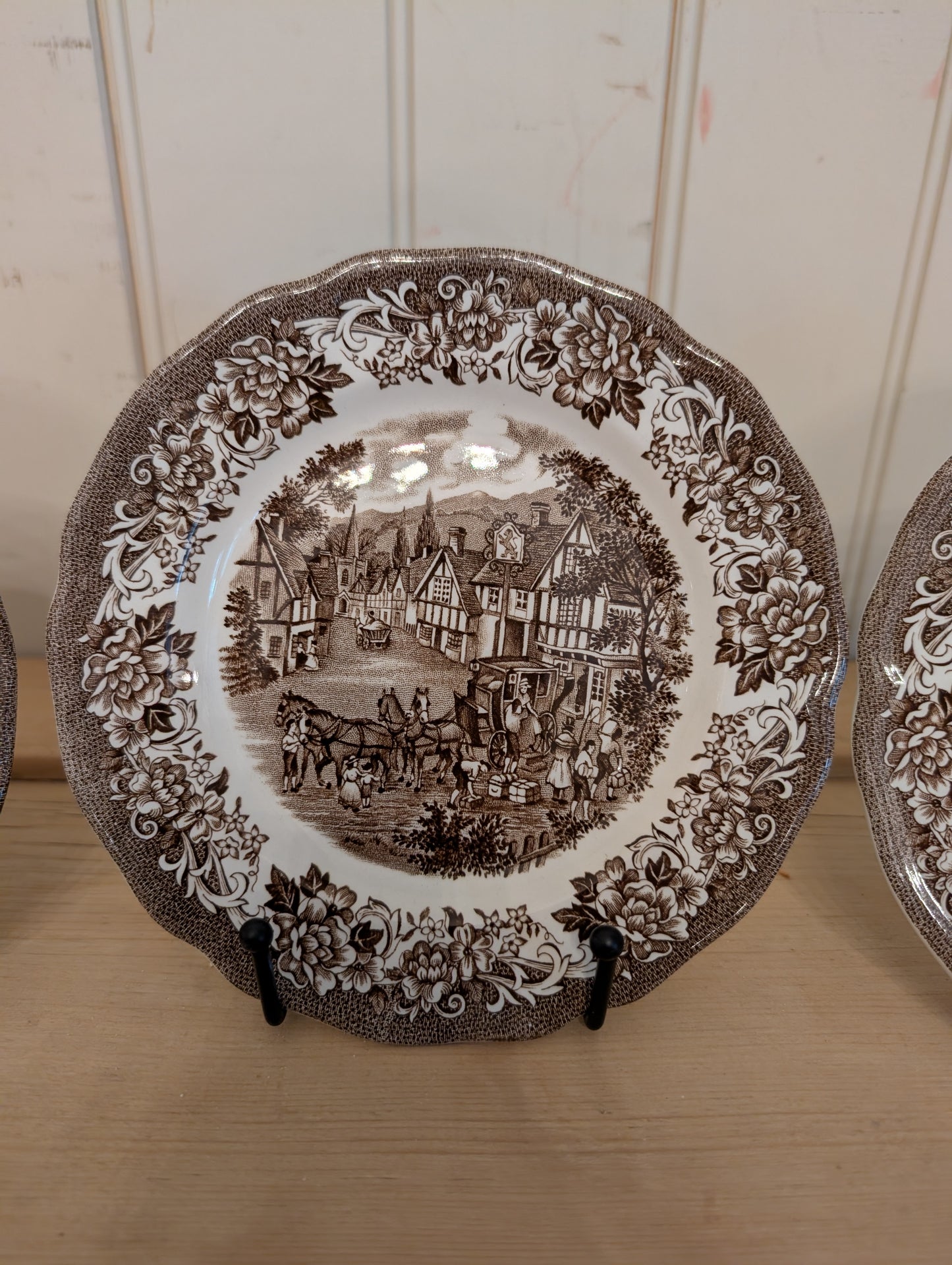 Meakin "Stratford Stage" Cake Plate