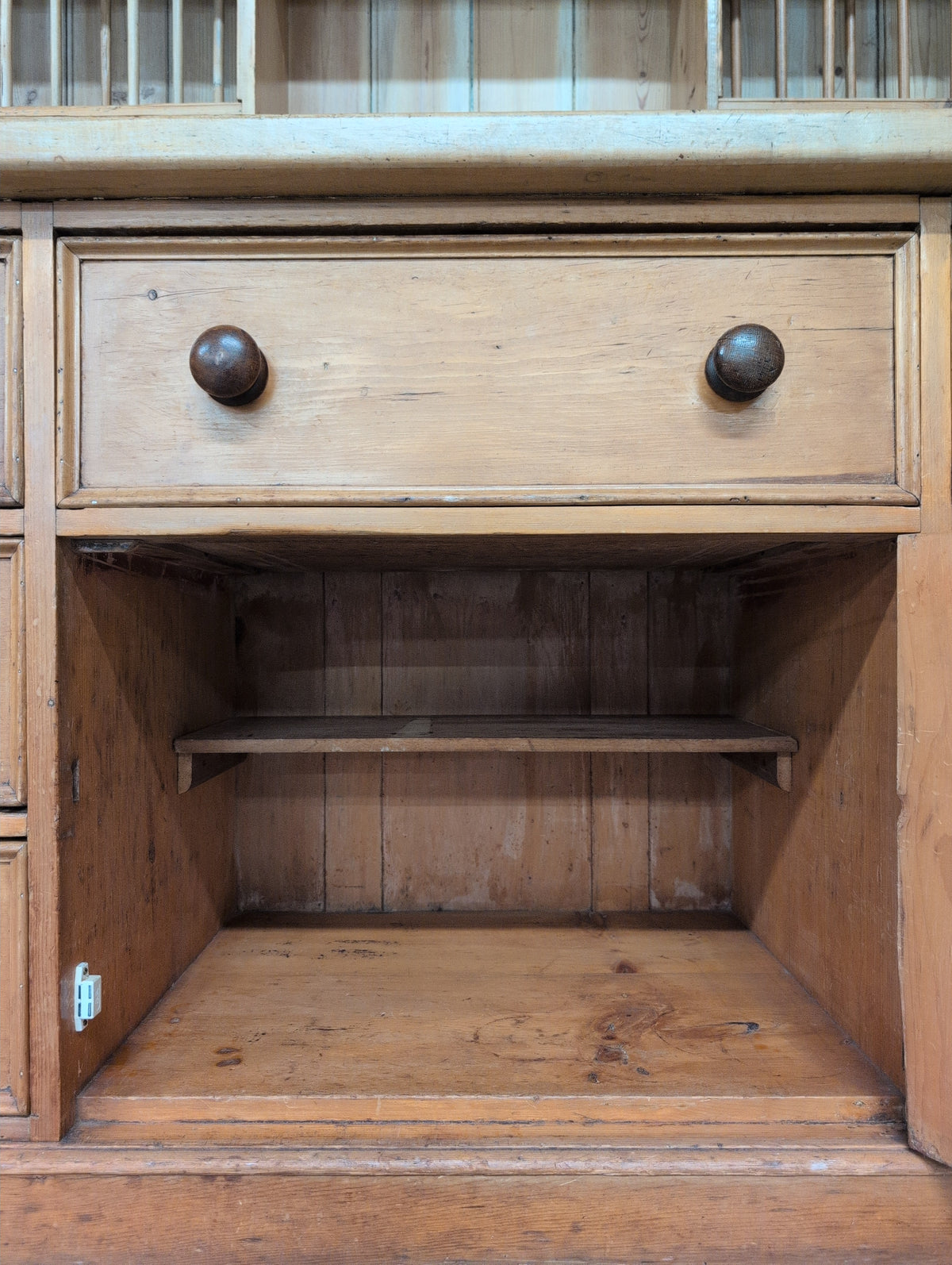 Traditional Country House Dresser