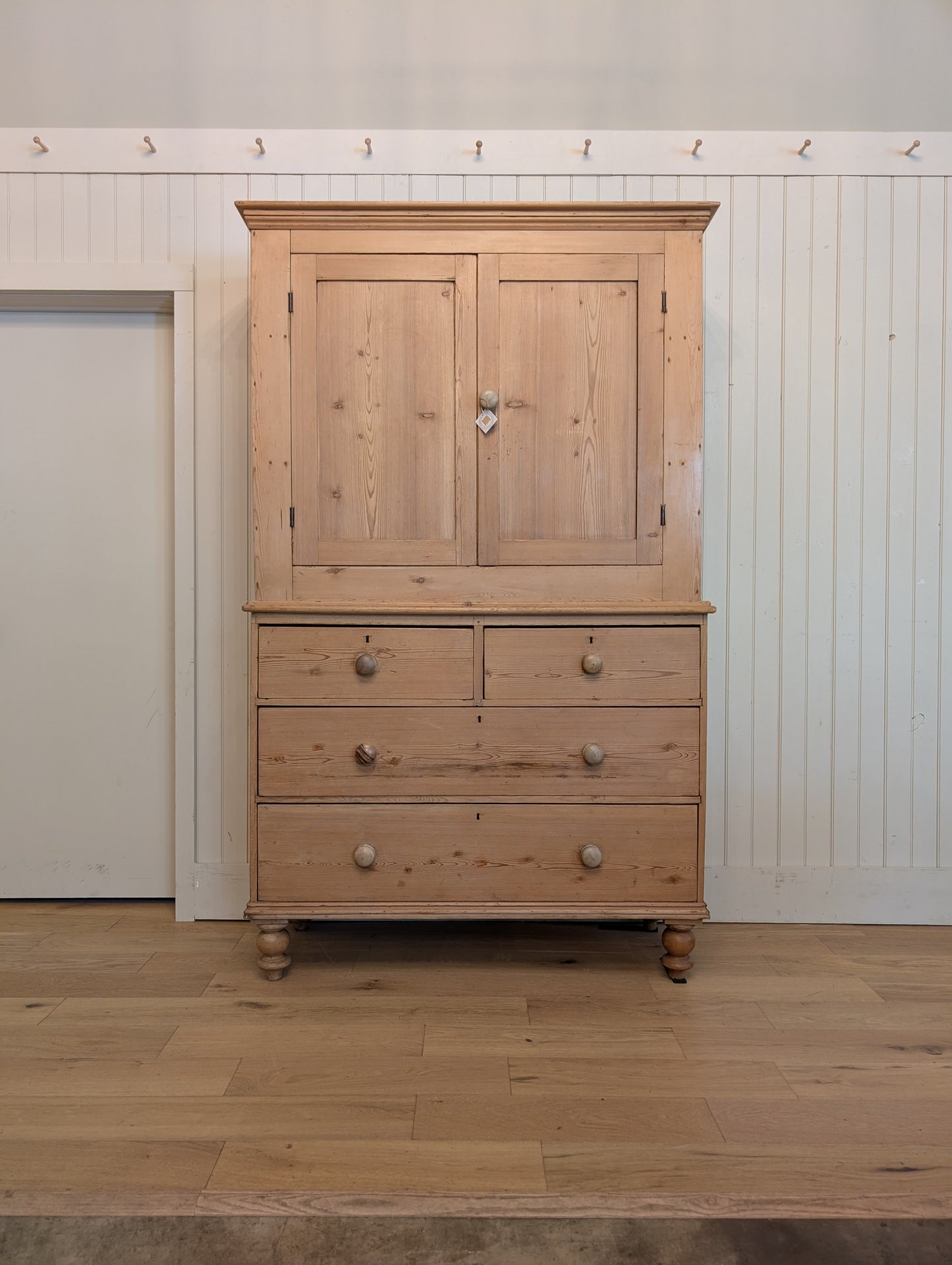 Mellow Pine Linen Press