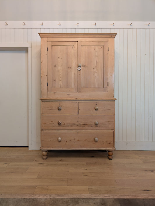 Mellow Pine Linen Press