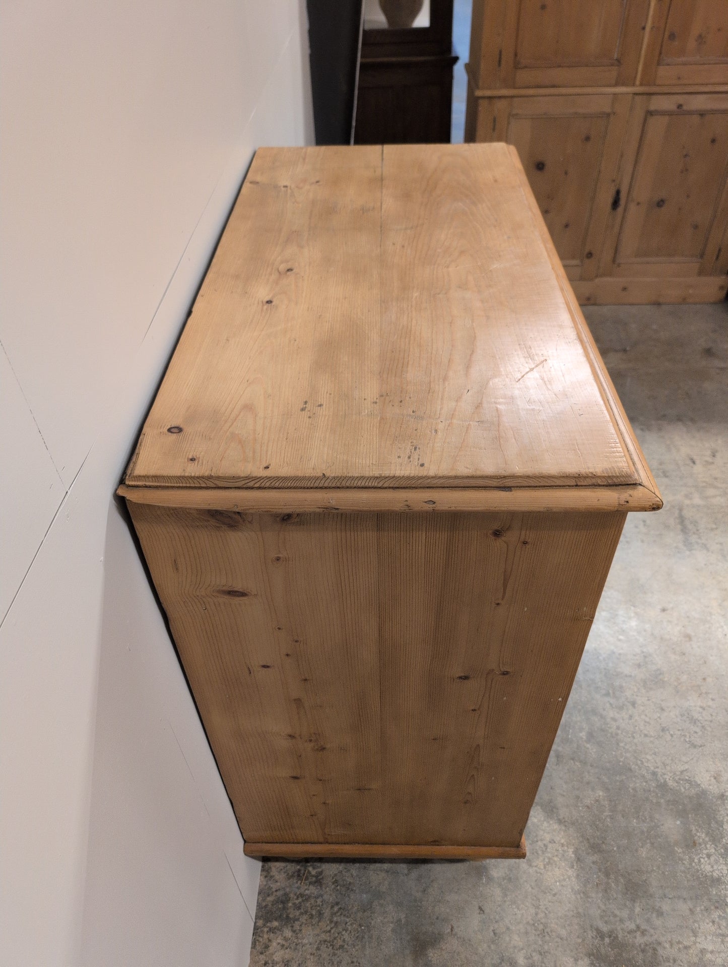 Substantial English Pine 2 Over 3