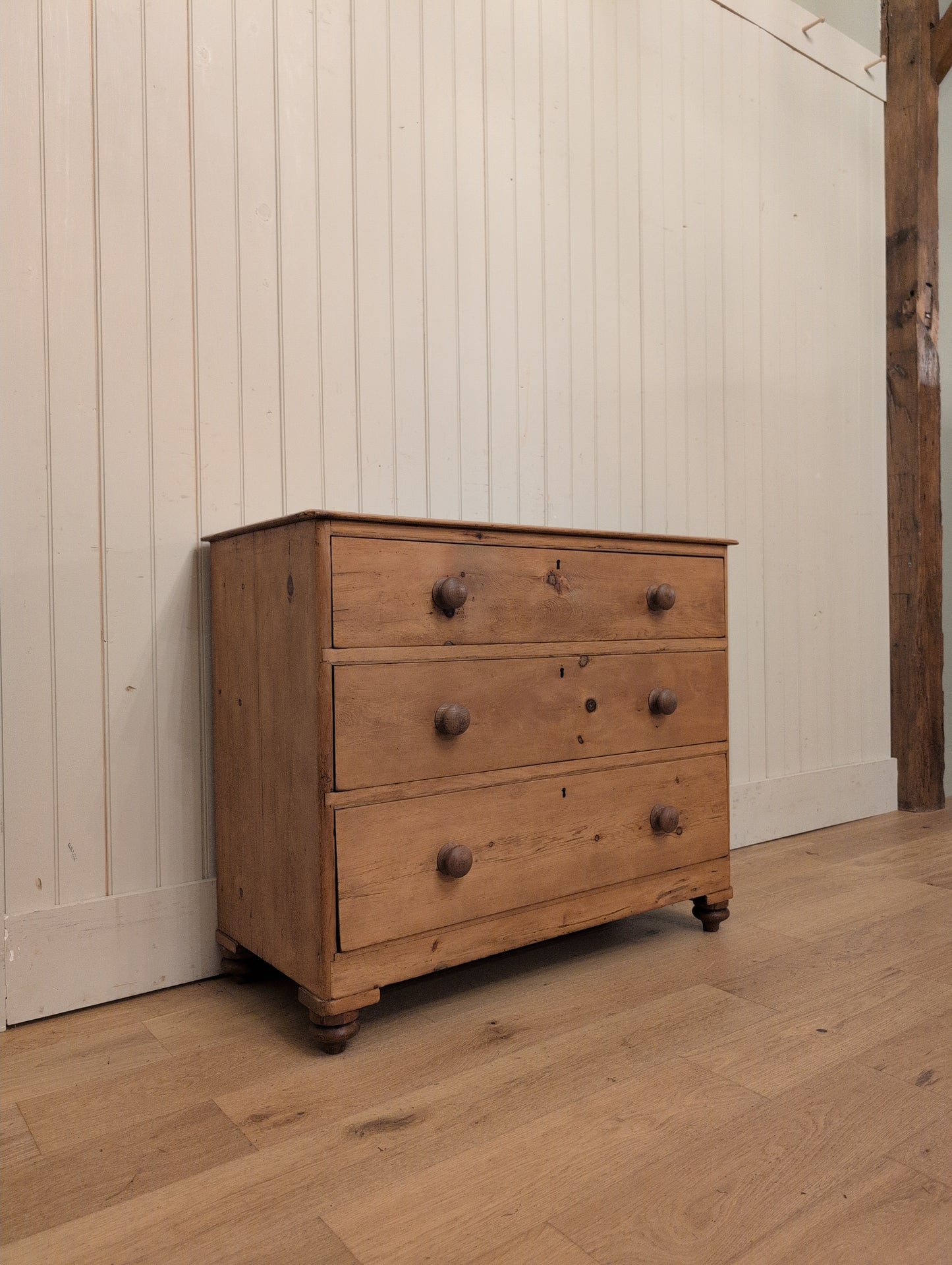 English Pine 3 Drawer Chest