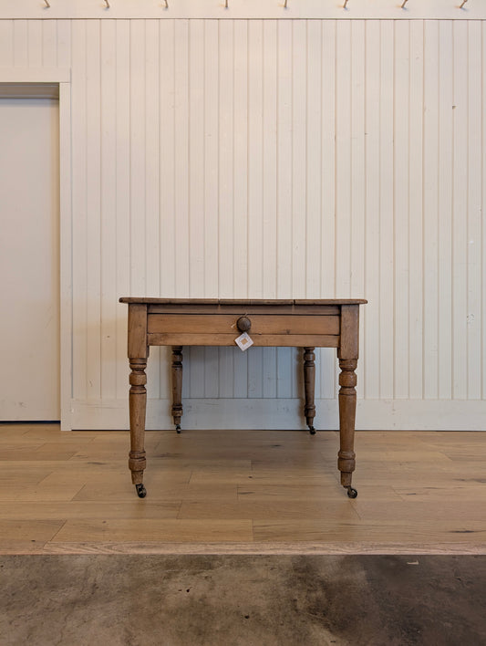 Single Drawer Pine Kitchen Table