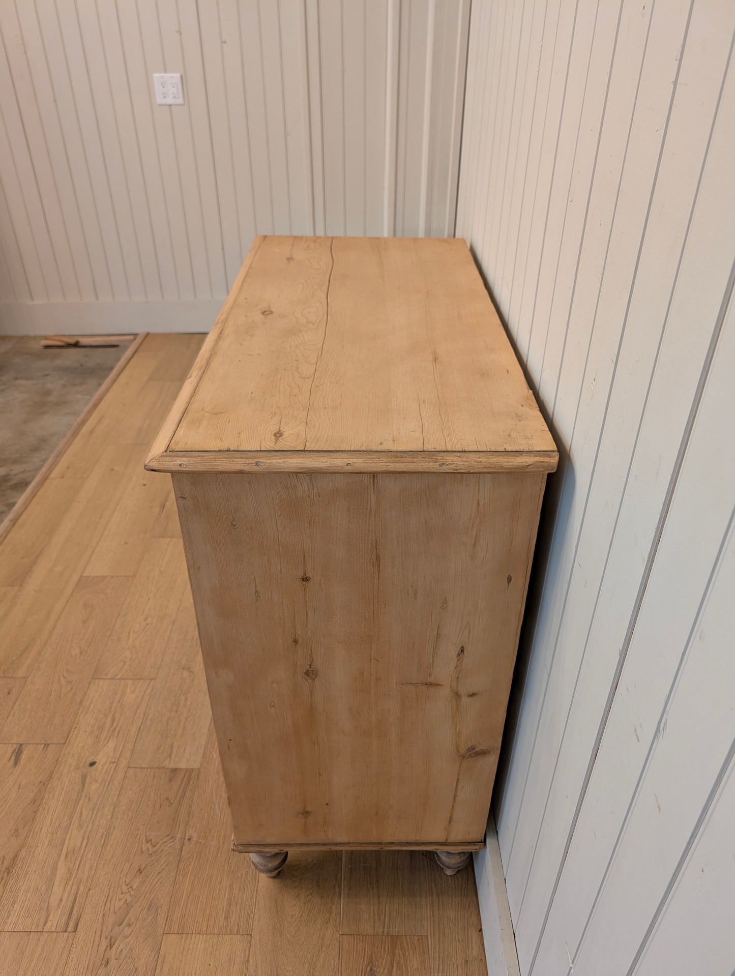 Victorian Pine Chest of Drawers