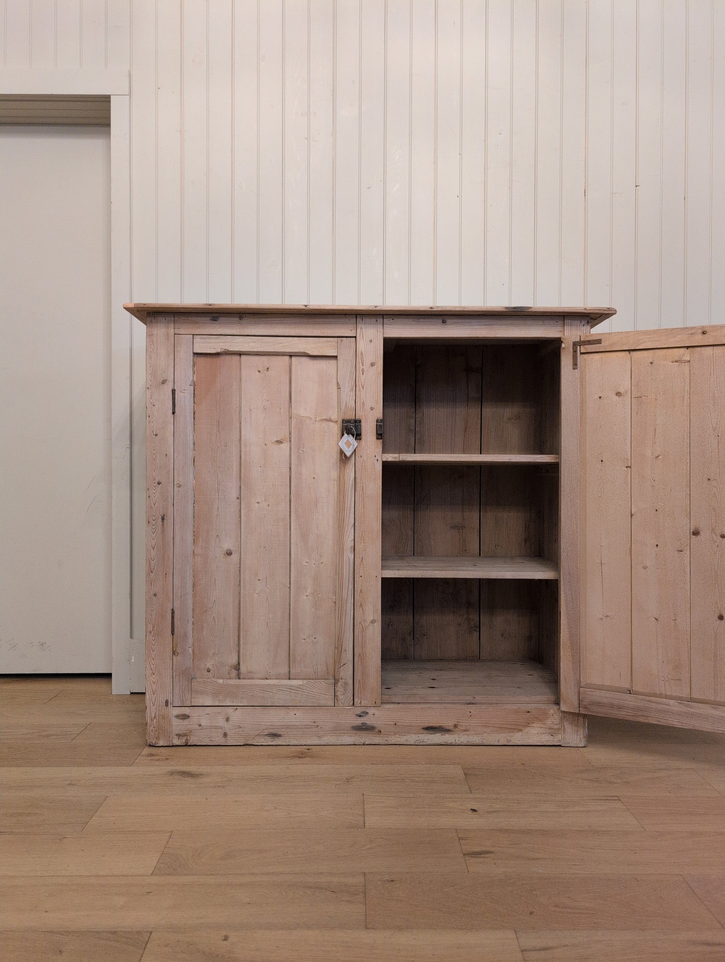 2 Door Larder Cupboard