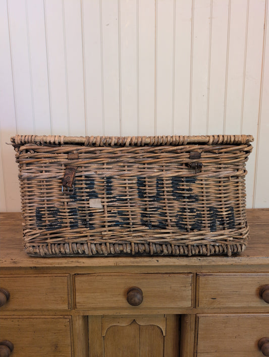 English Laundry Basket Blue Dragon